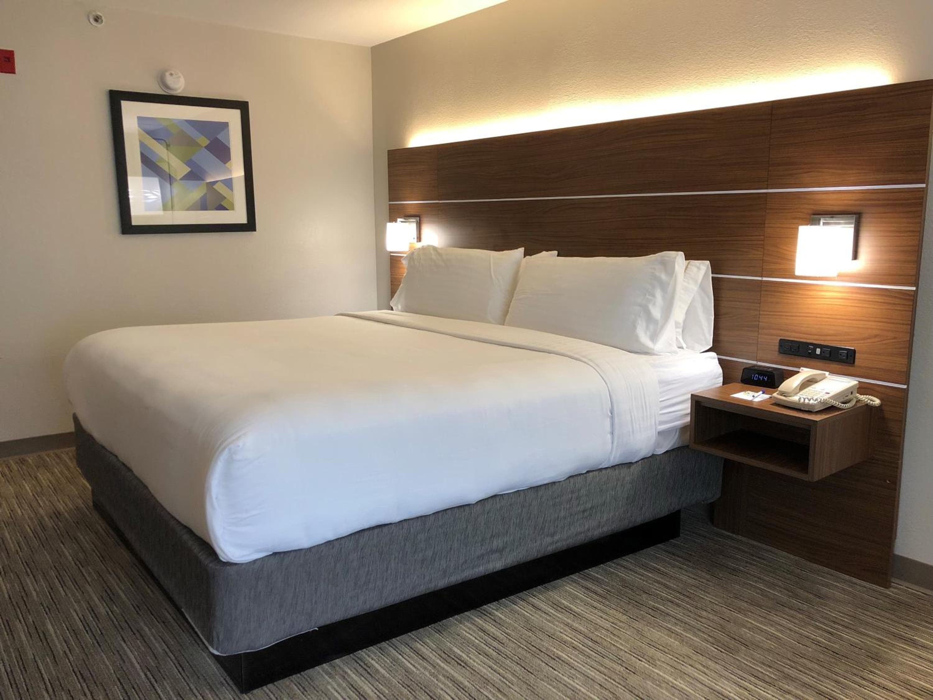 Holiday Inn Express Atlanta-Stone Mountain by IHG