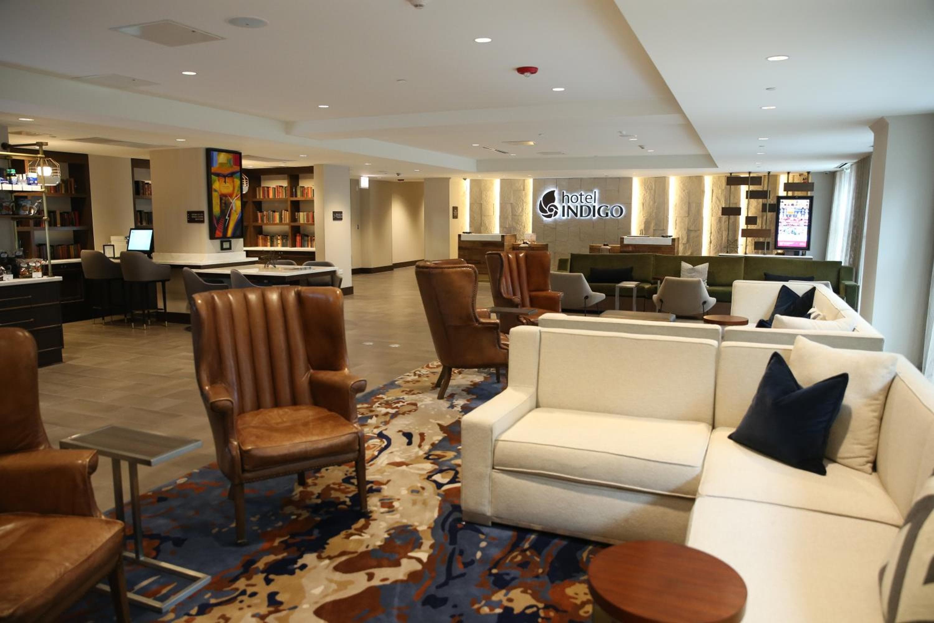 Hotel Indigo Naperville Riverwalk by IHG
