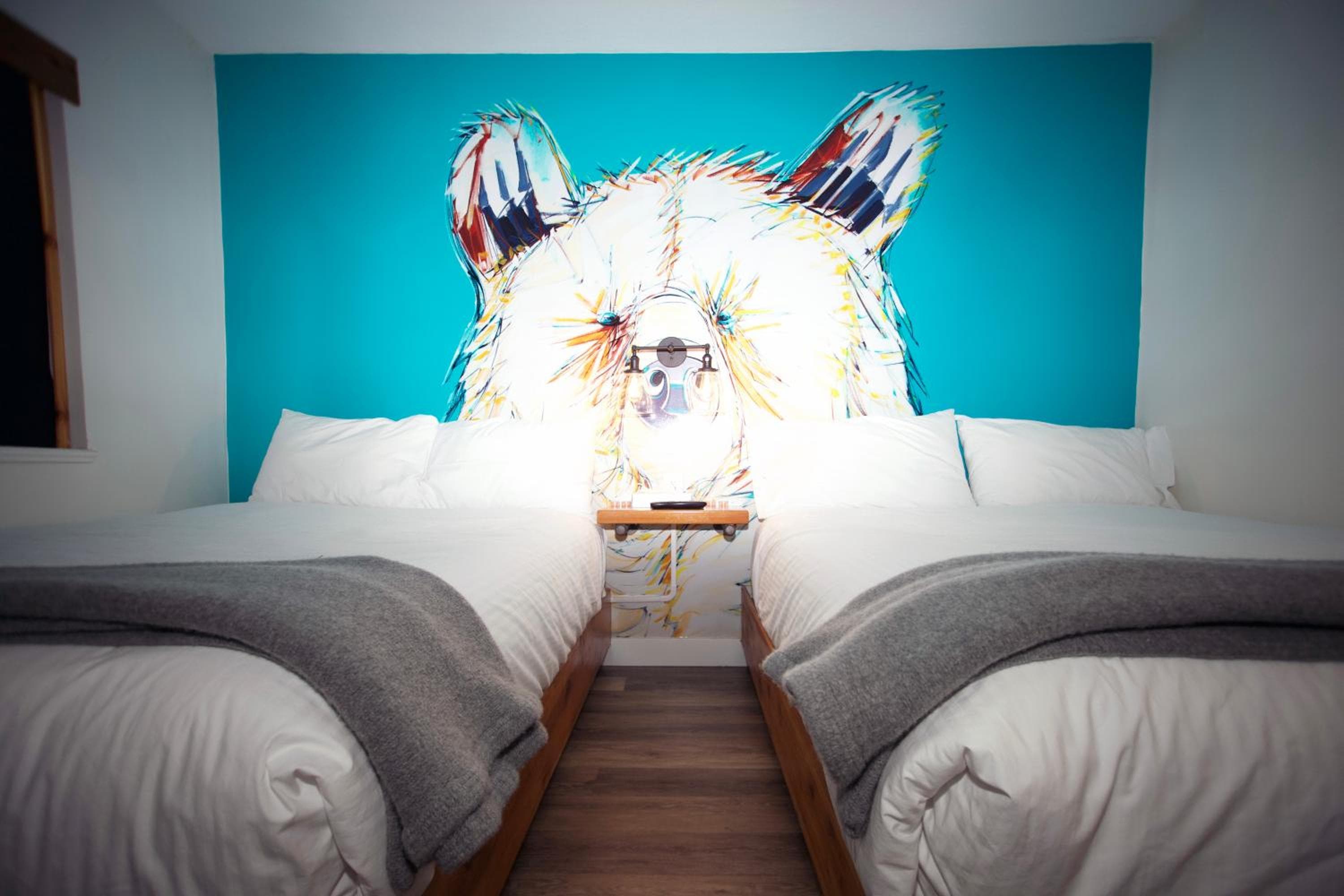 Crash Hotel Squamish