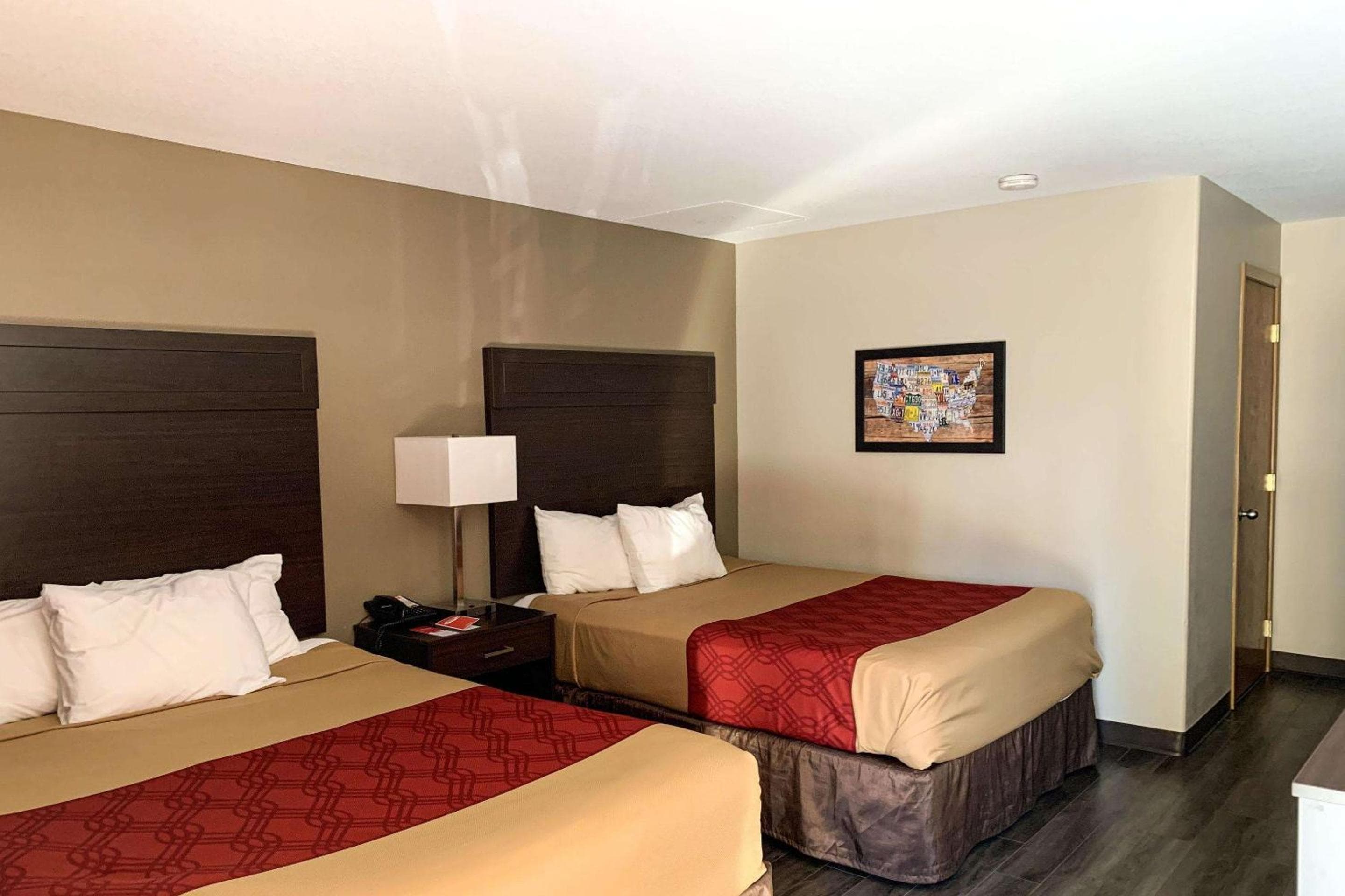 Econo Lodge Portland Downtown
