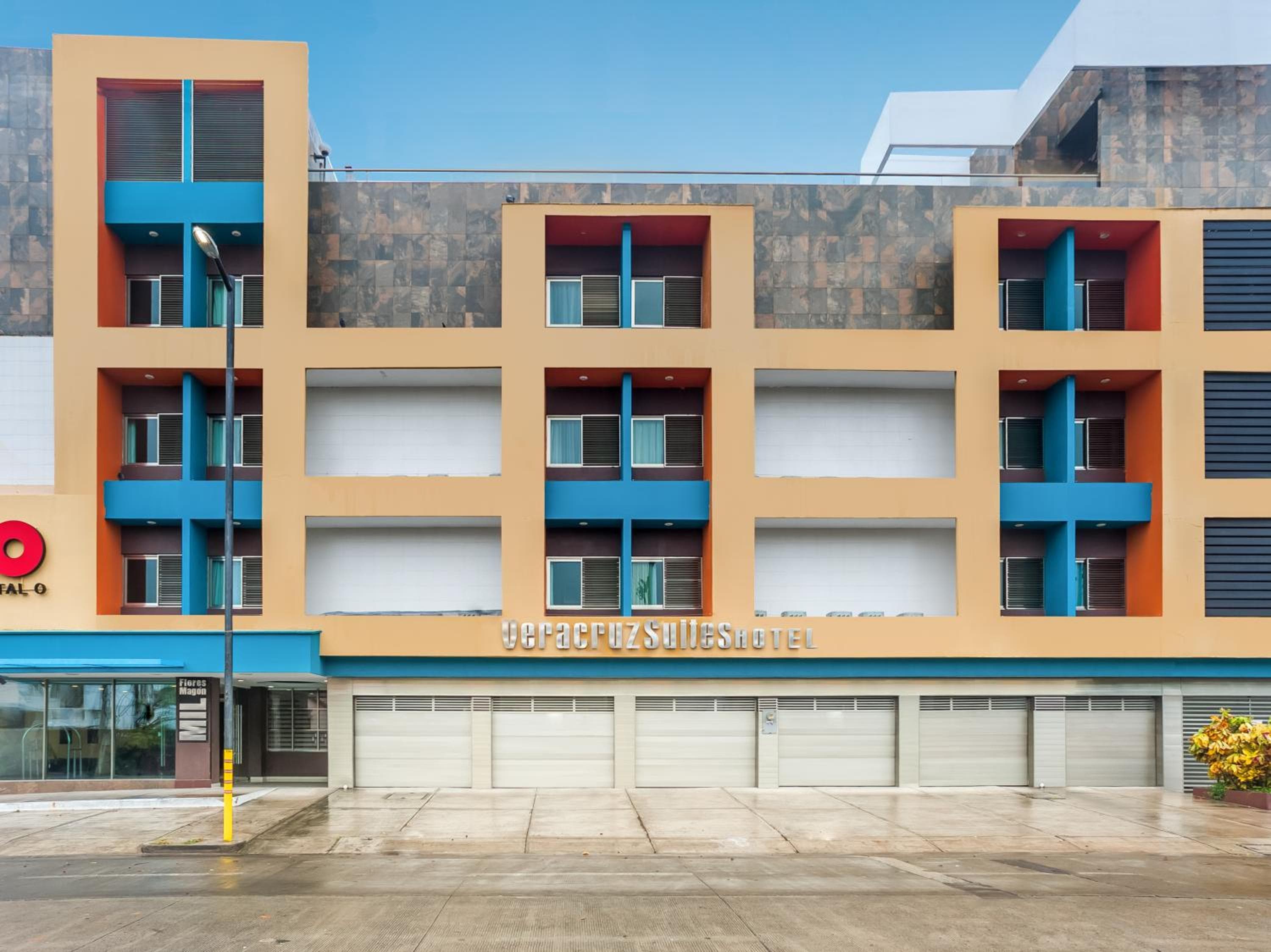 Veracruz Suites Hotel