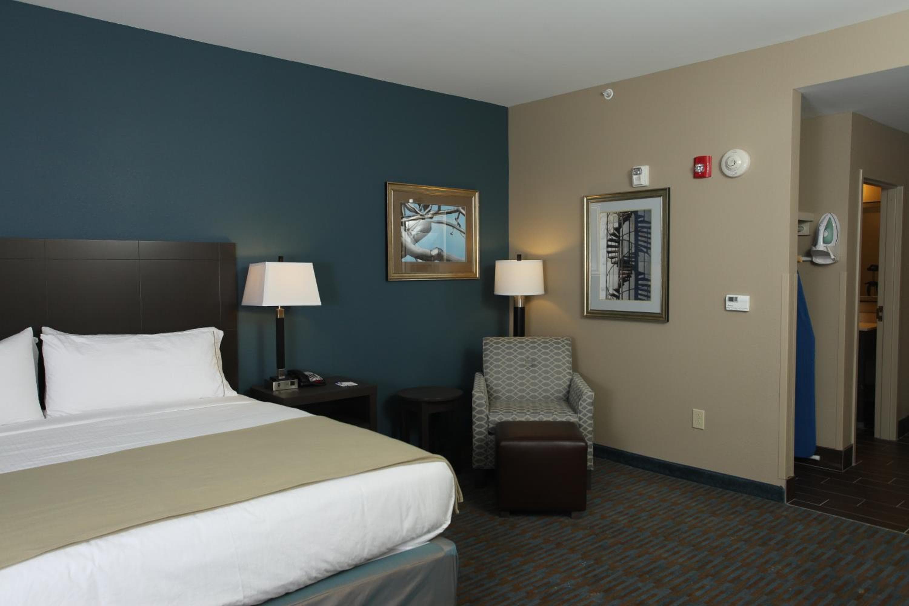 Holiday Inn Express Hotel & Suites Goldsboro - Base Area by IHG