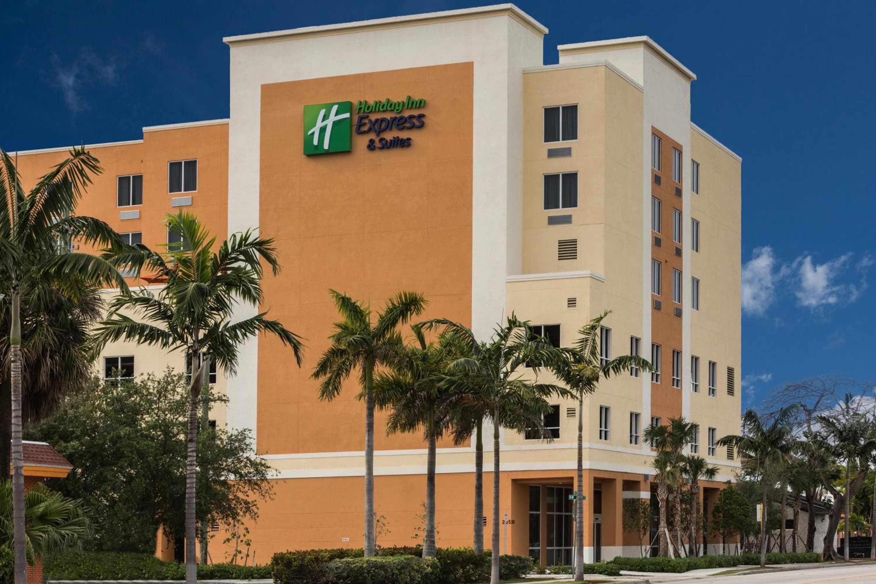 Holiday Inn Express Fort Lauderdale Airport South by IHG