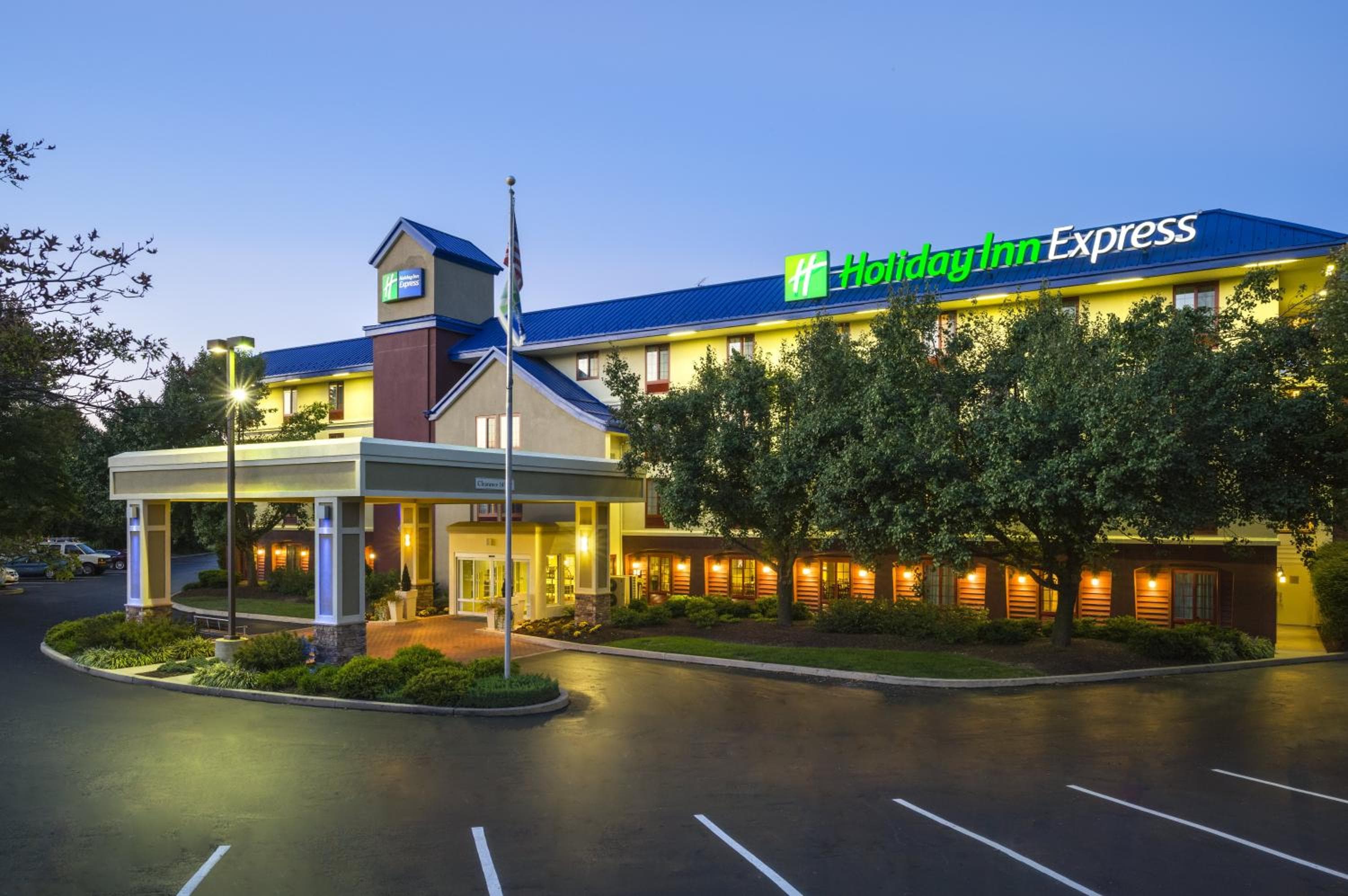 Holiday Inn Express Frazer - Malvern by IHG