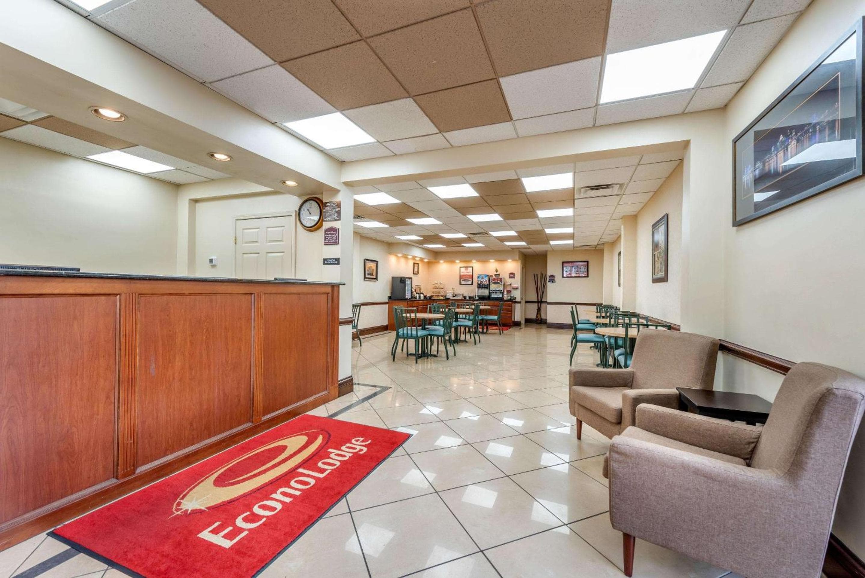 Econo Lodge Louisville Downtown