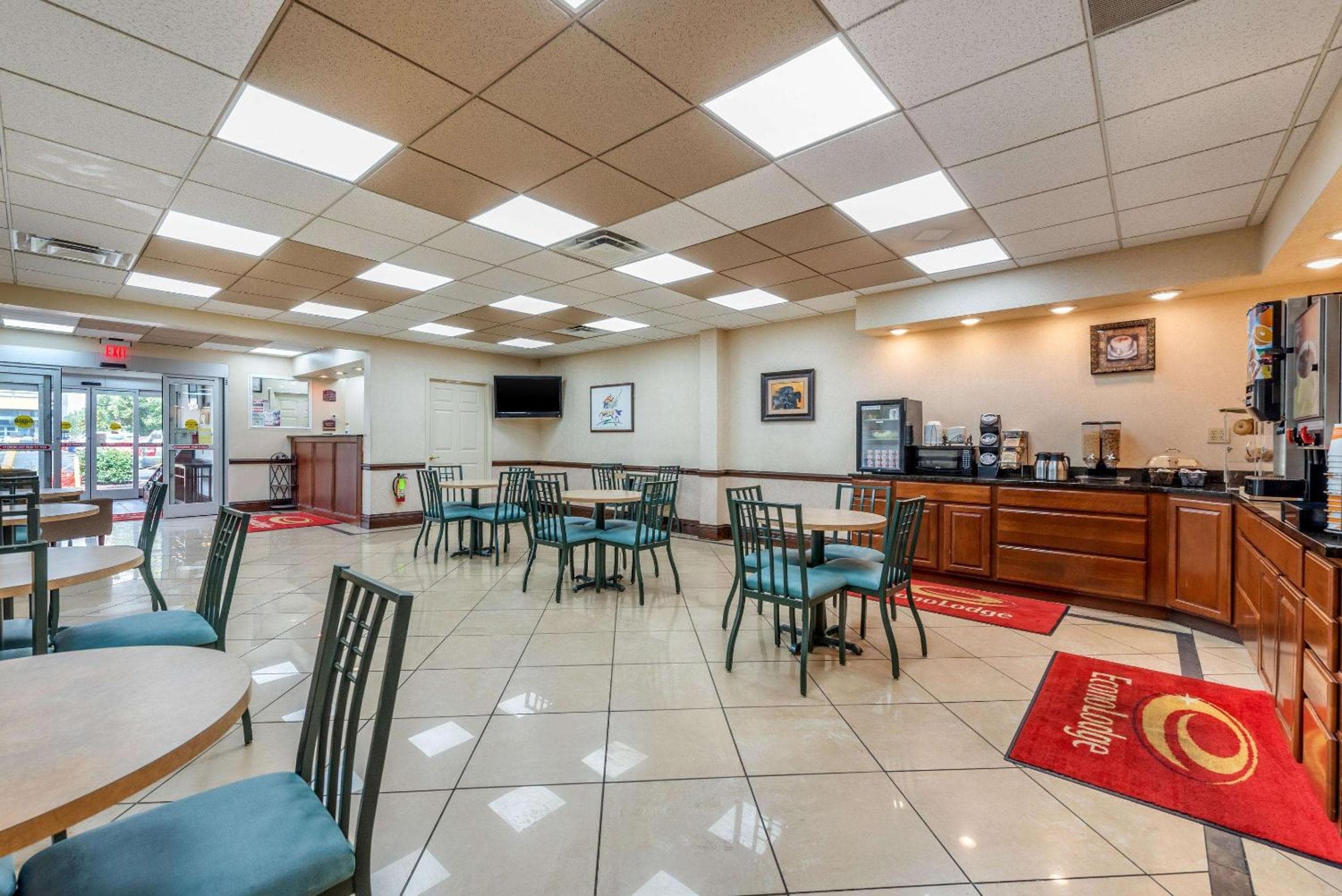 Econo Lodge Louisville Downtown