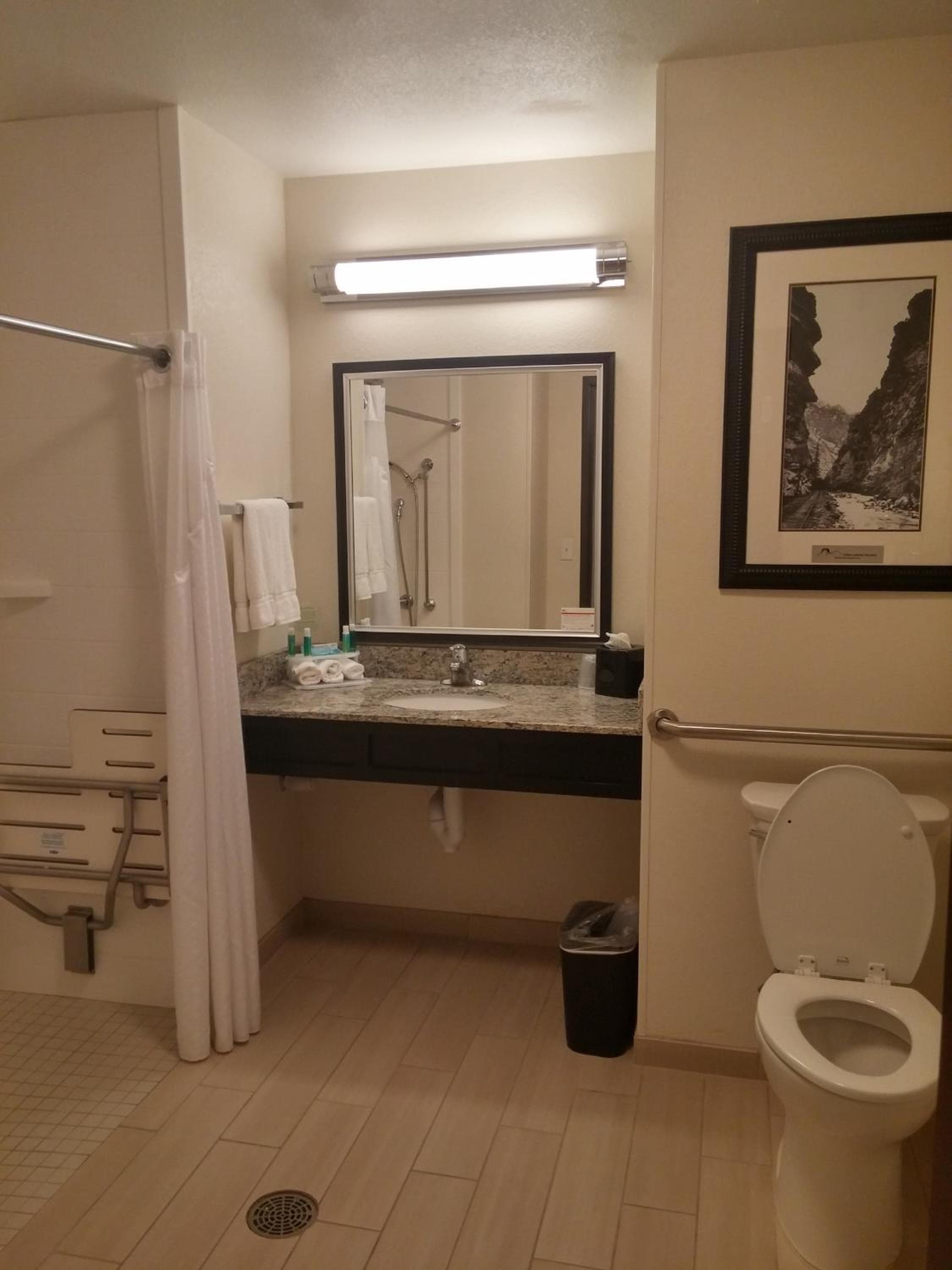 Holiday Inn Express & Suites Golden by IHG