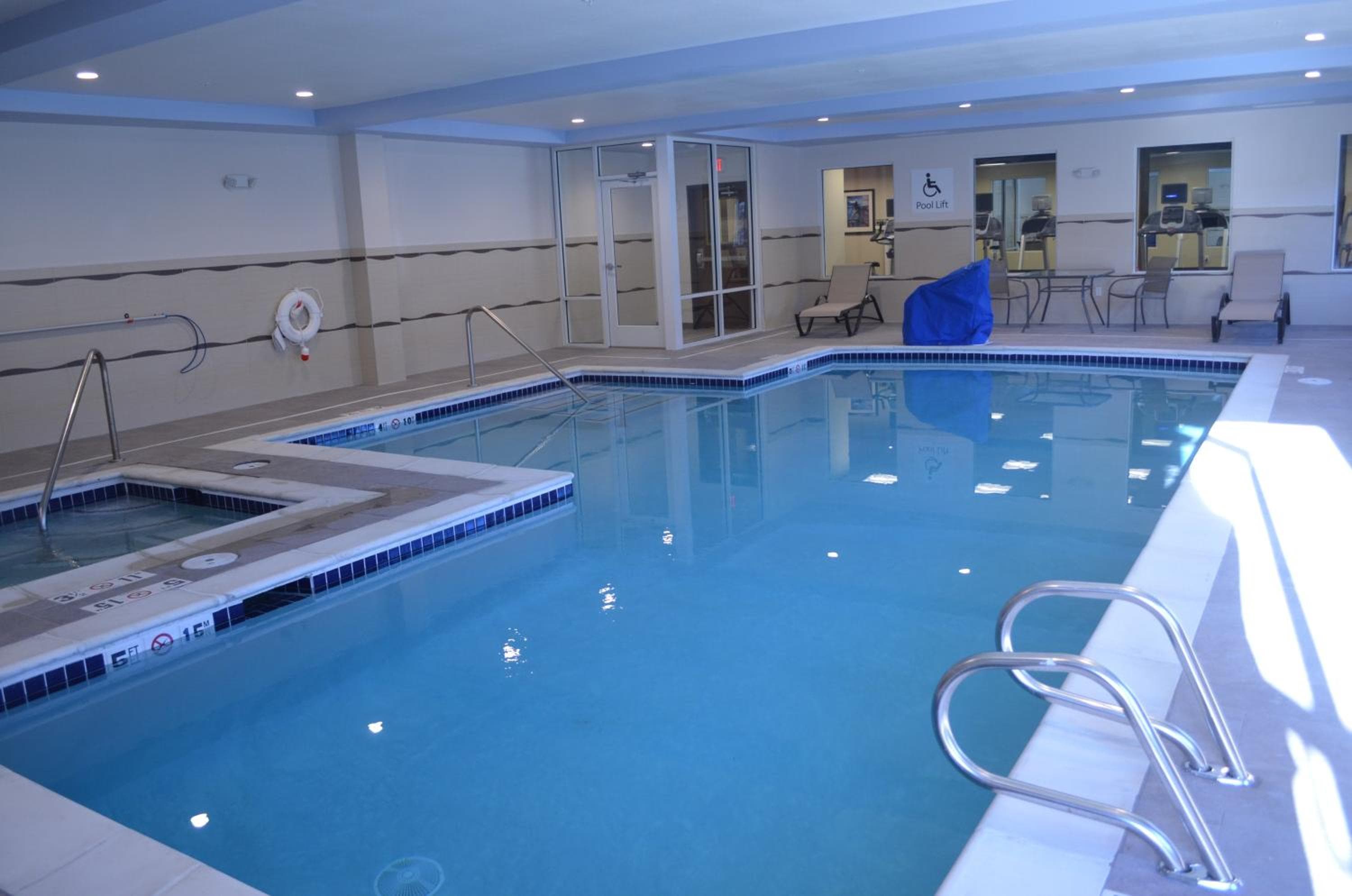 Holiday Inn Express & Suites Golden by IHG