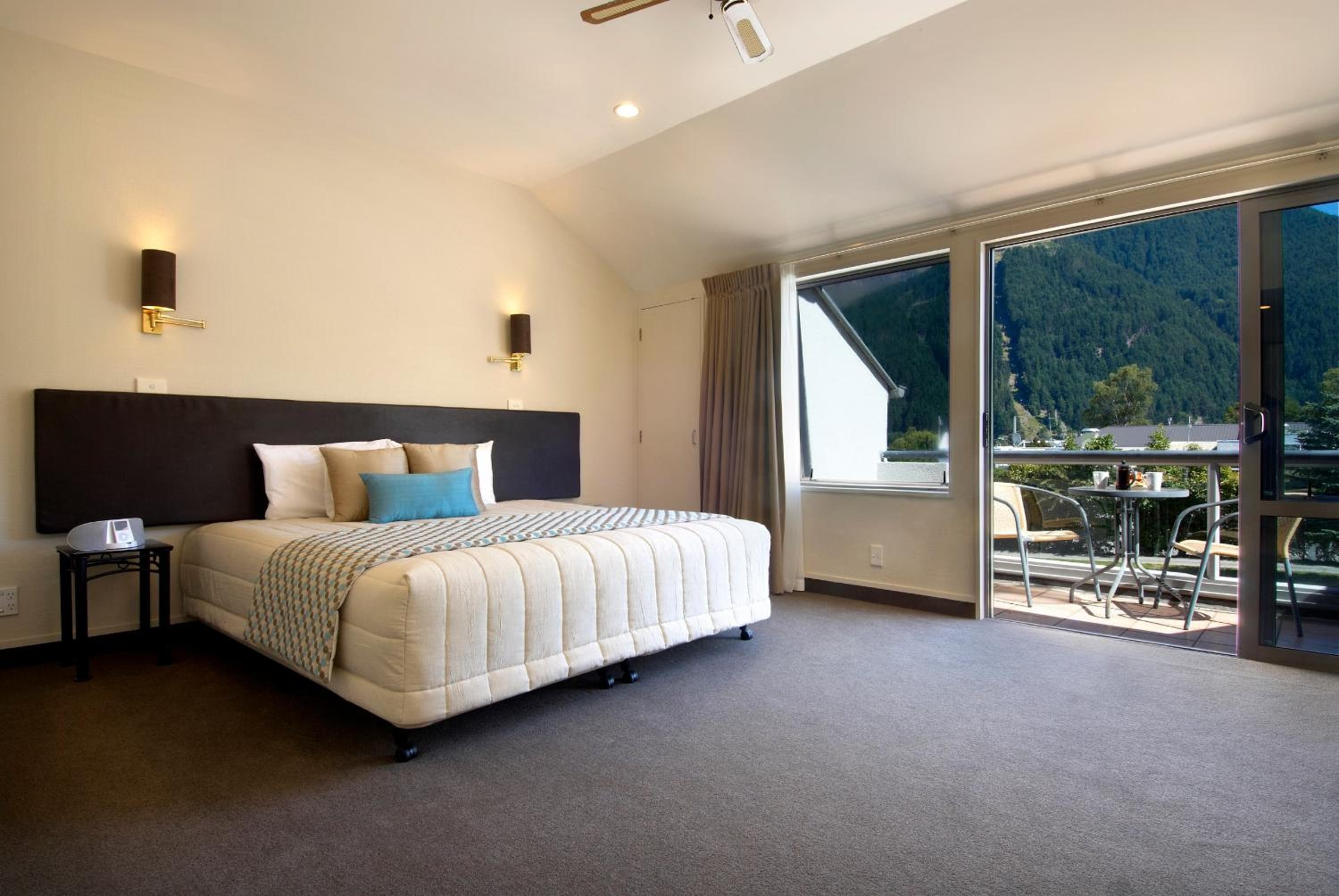 Hurley's of Queenstown