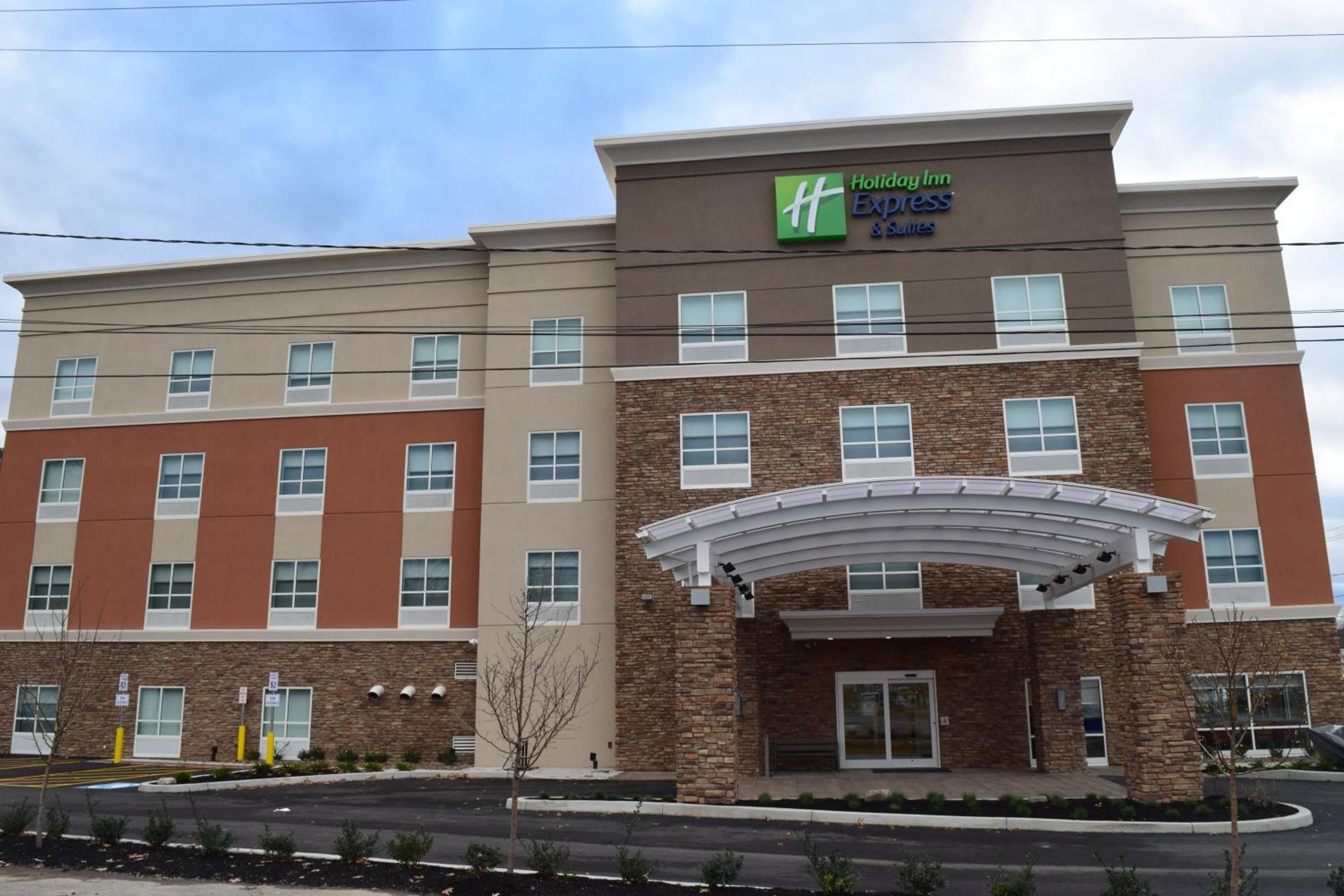 Holiday Inn Express & Suites Ithaca by IHG