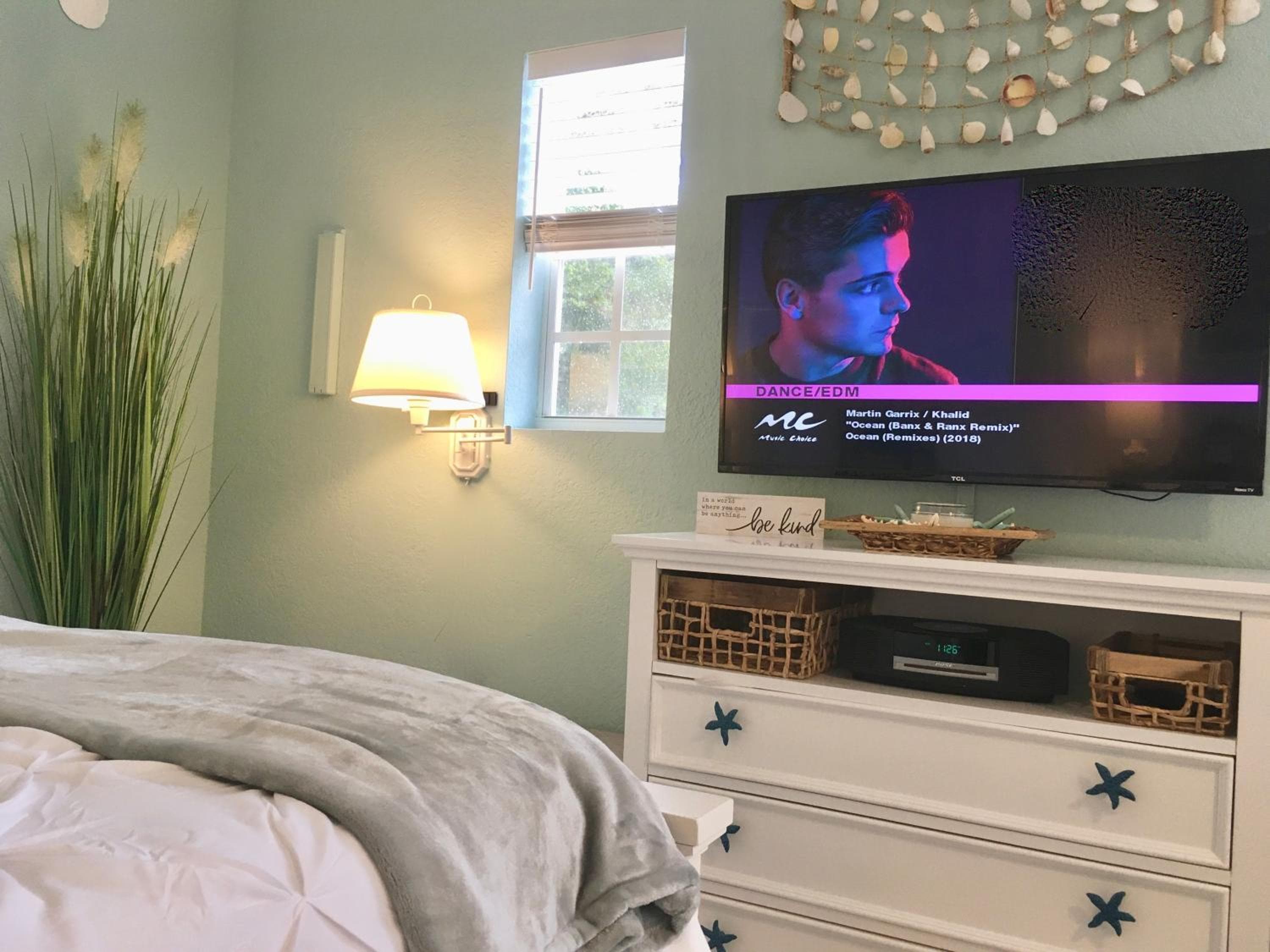 Coastal Studio Escape!
