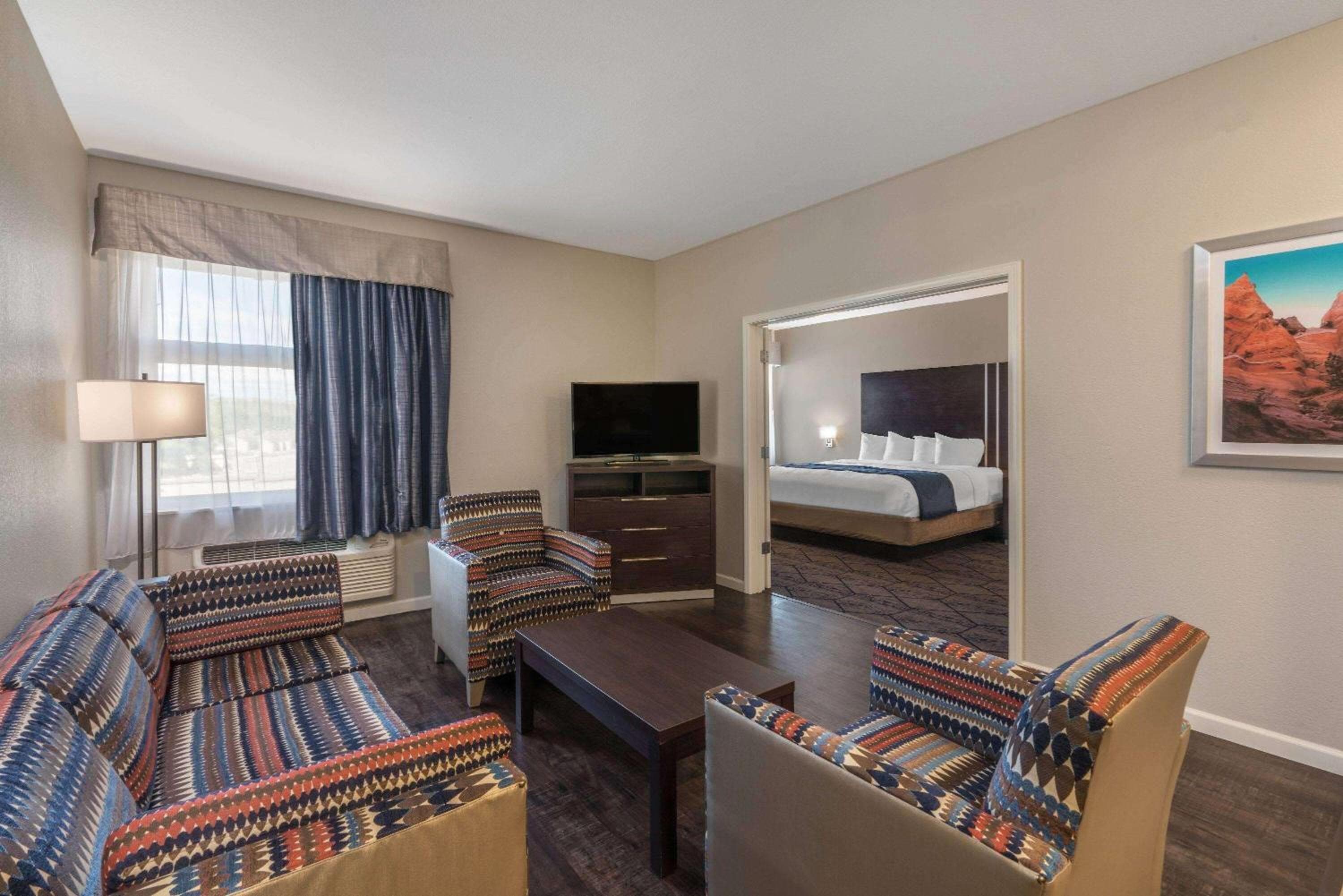 Baymont by Wyndham Albuquerque Airport