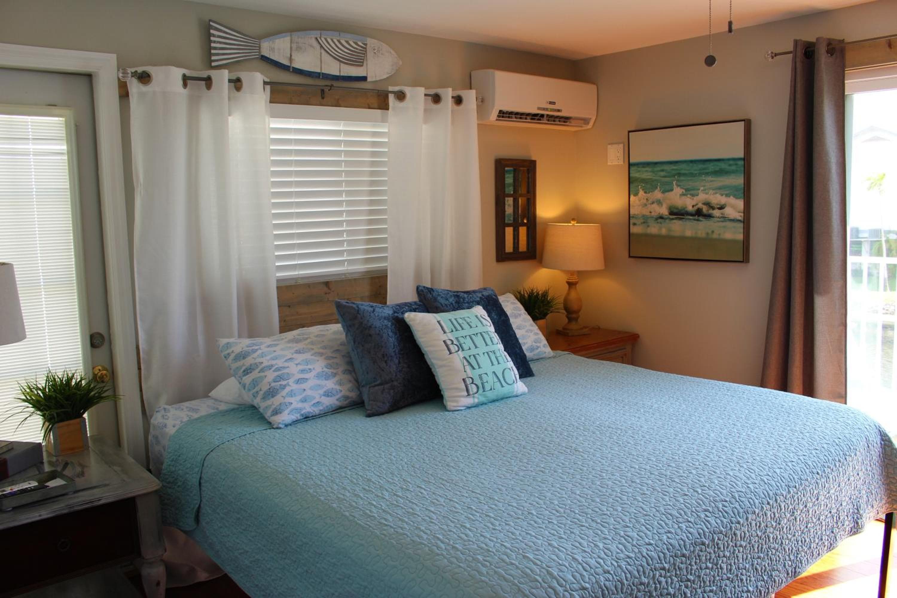 Latitude 26 Waterfront Boutique Resort - Bonita Springs