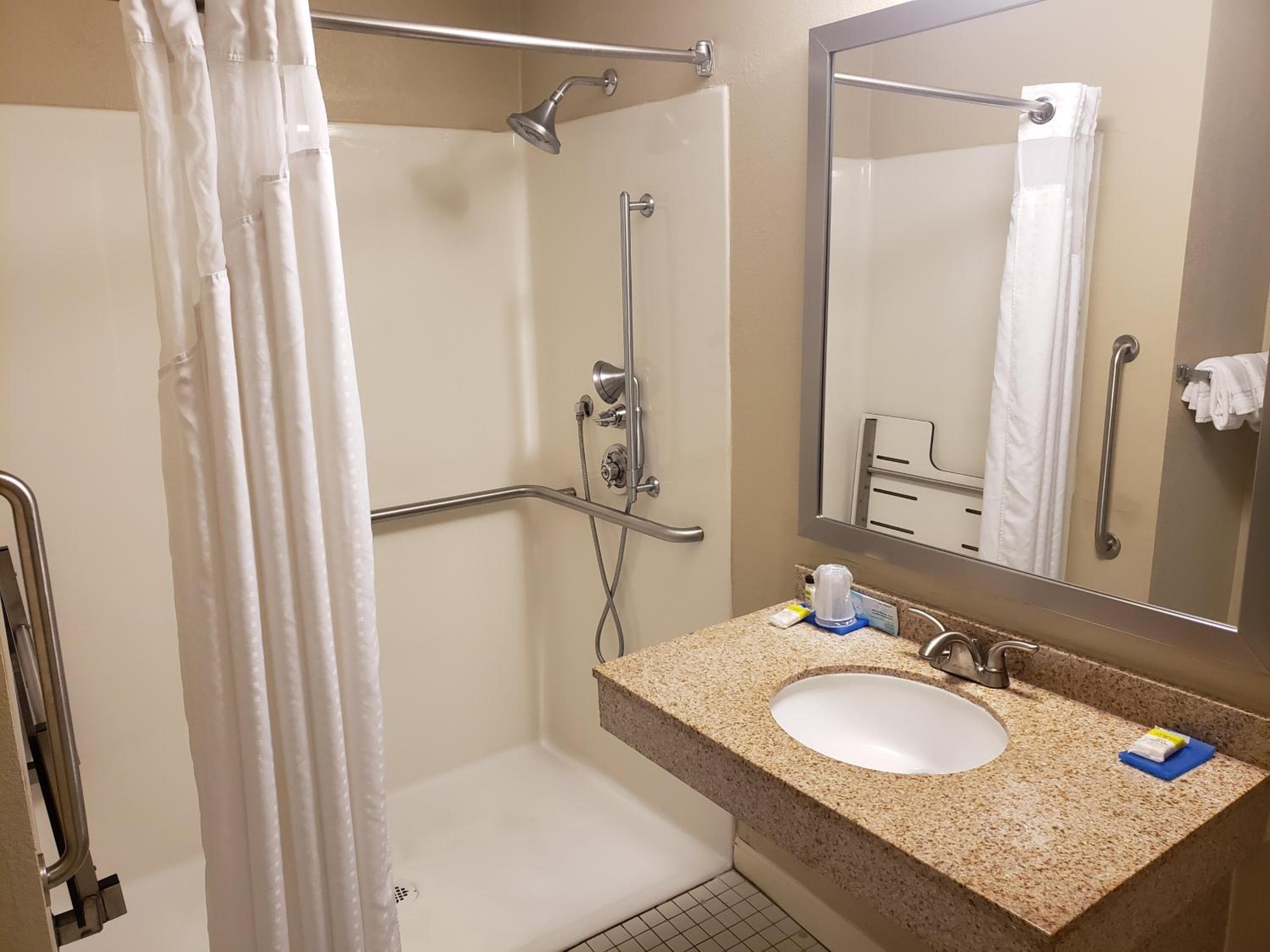 Holiday Inn Express Hotel Pittsburgh-North/Harmarville by IHG