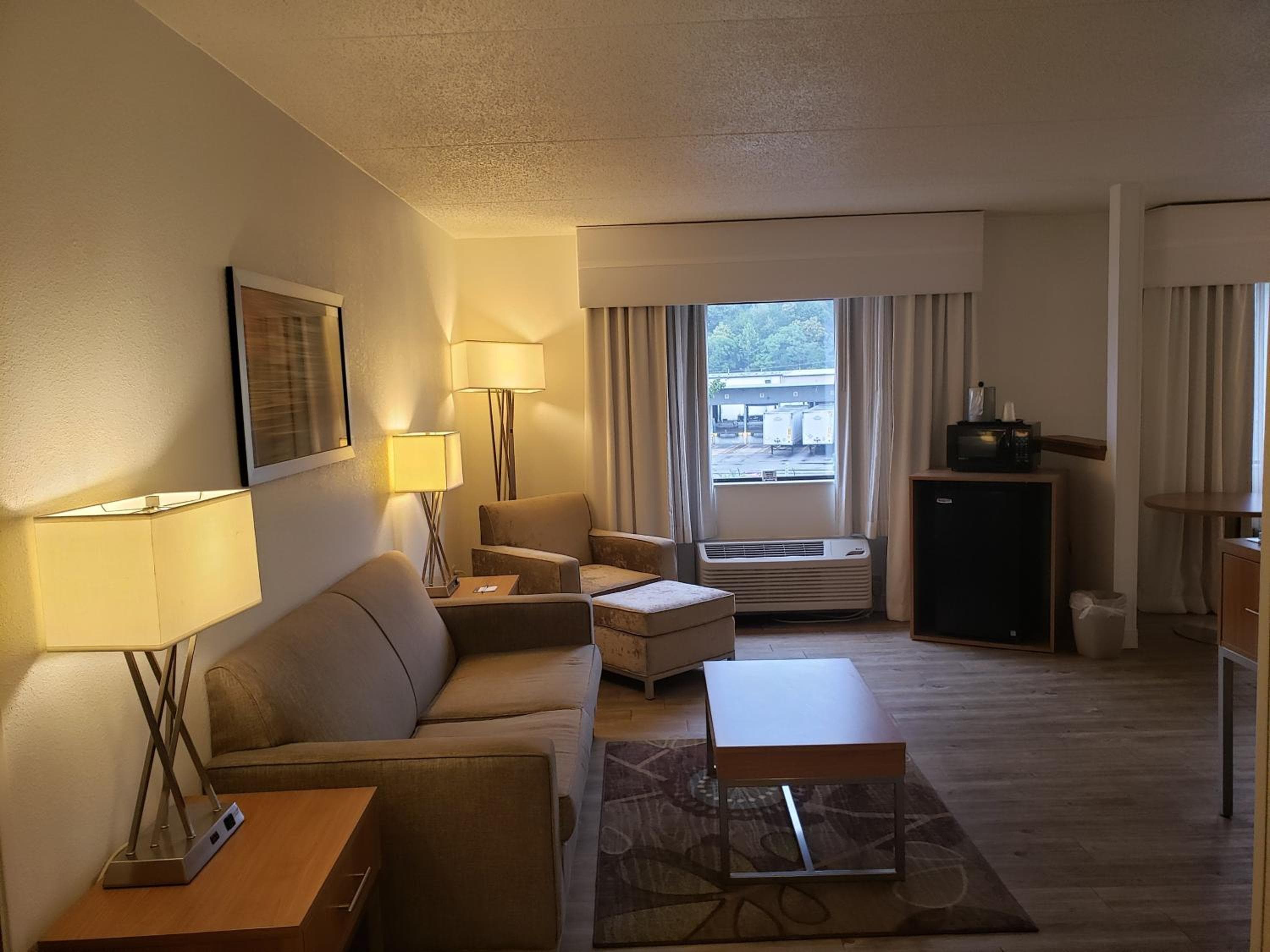 Holiday Inn Express Hotel Pittsburgh-North/Harmarville by IHG