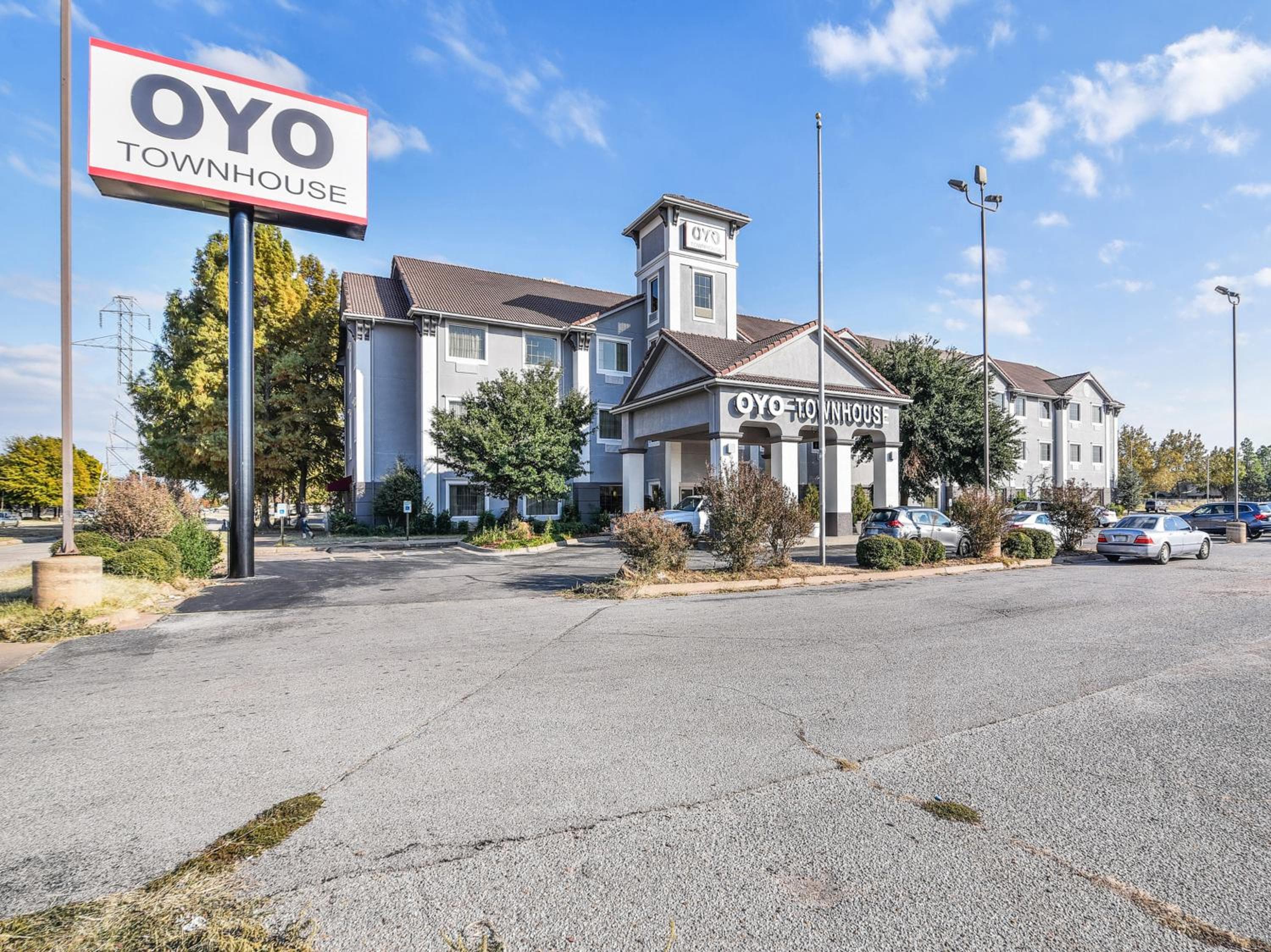 OYO Townhouse Oklahoma City Airport