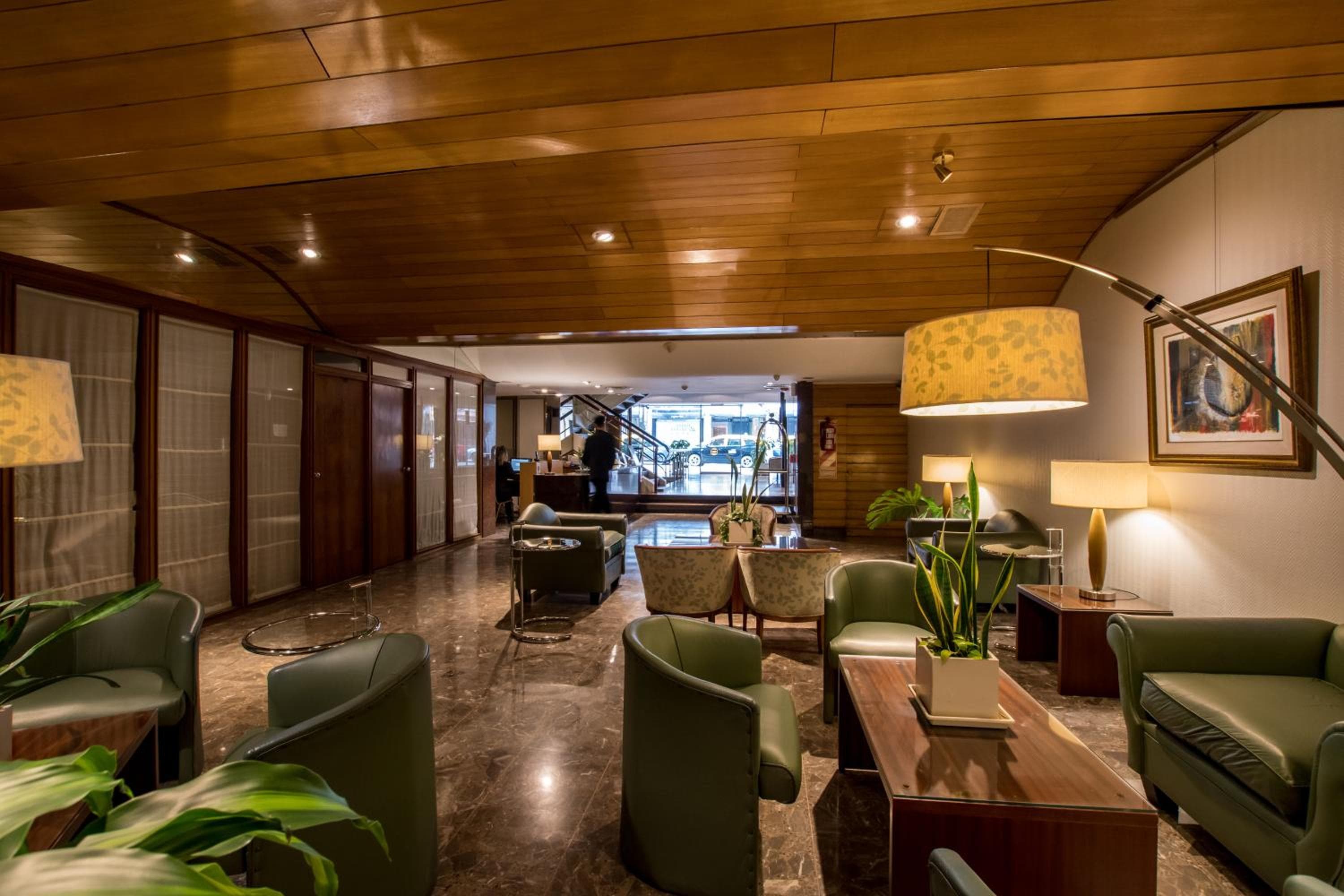 Hotel Solans Carlton