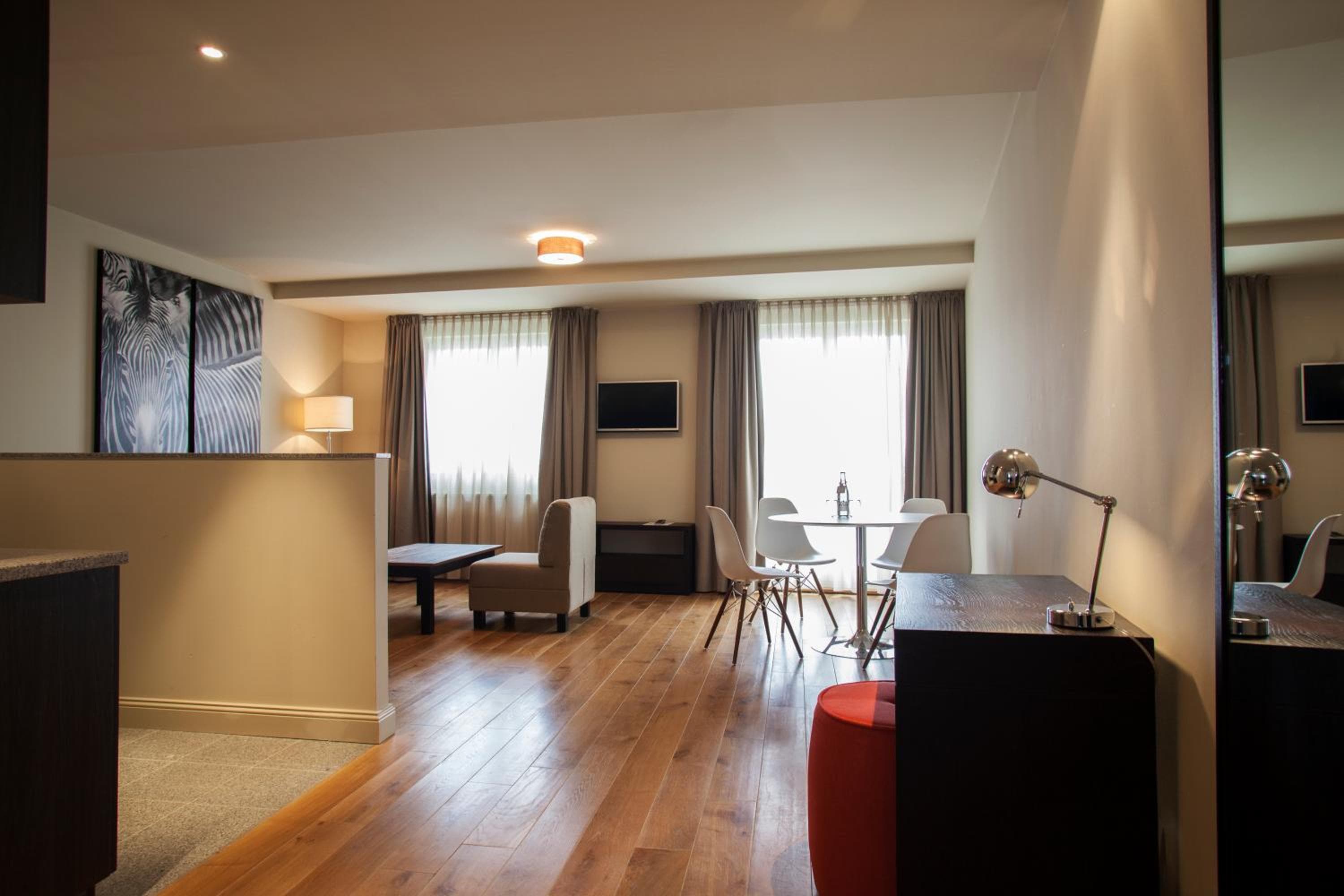 Mondrian Suites Berlin am Checkpoint Charlie