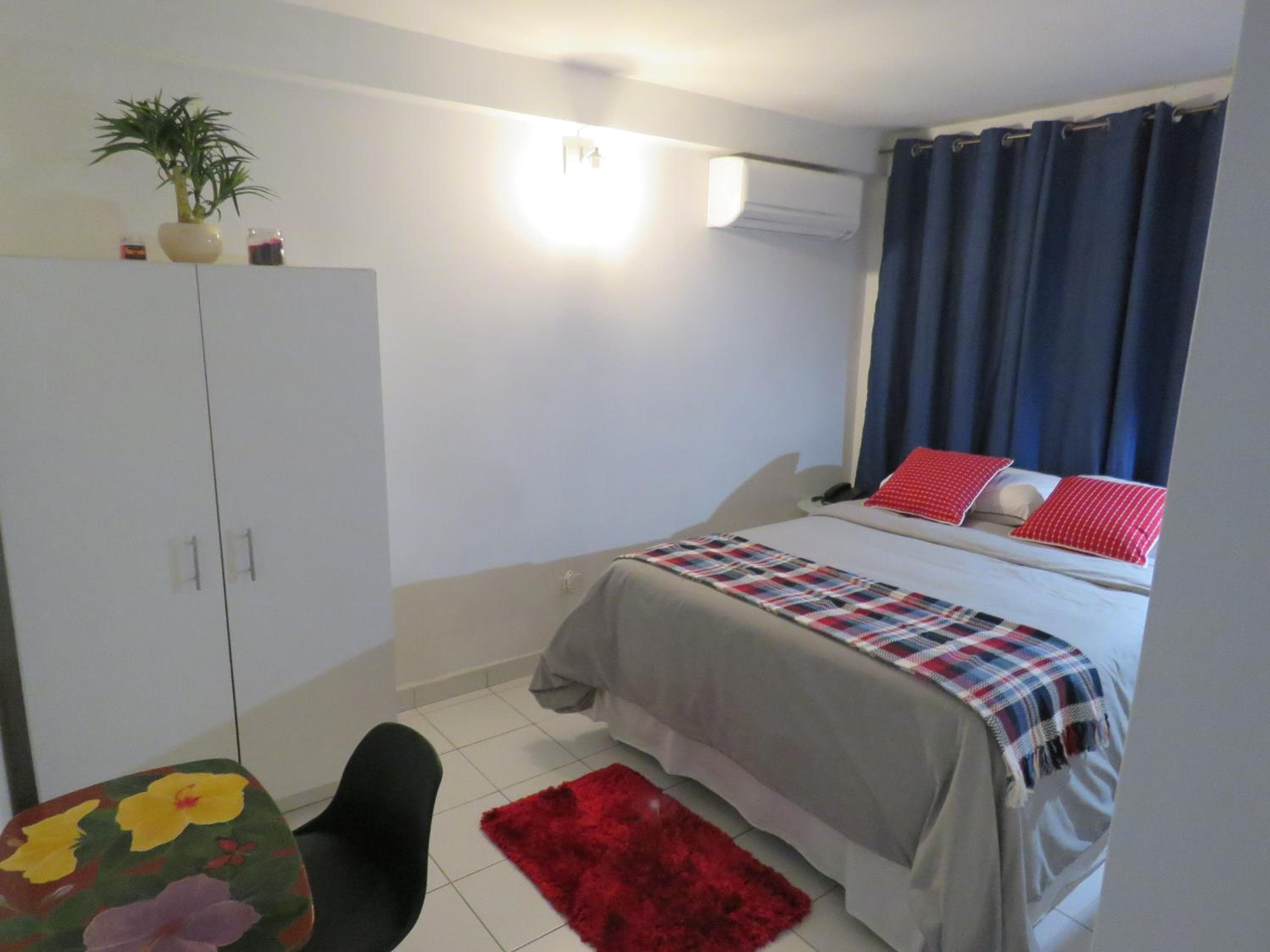 SERENADE Lodging Rooms