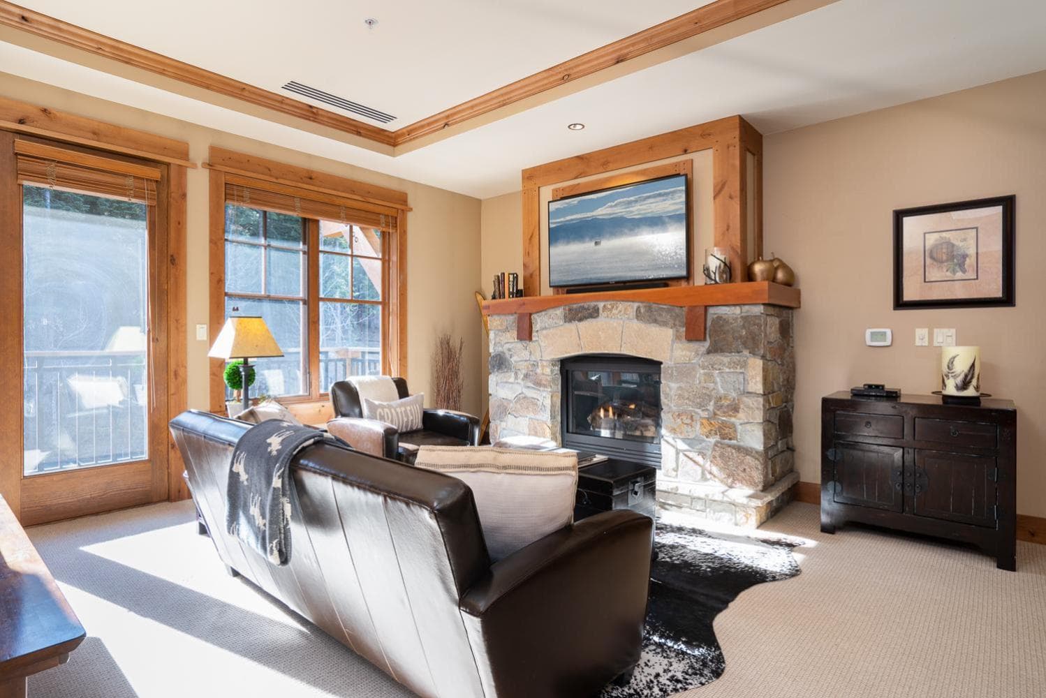 Cozy ski-in/ski-out Northstar Village Residence - Big Horn 408