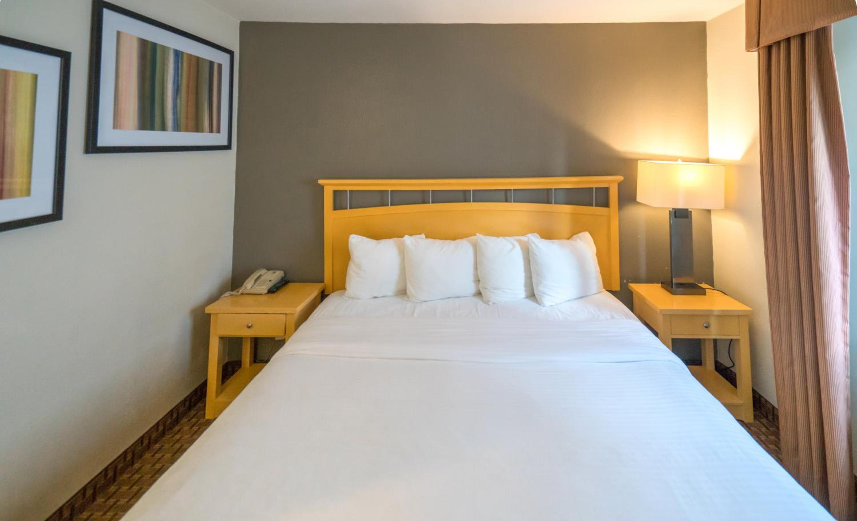 Hudson River Hotel