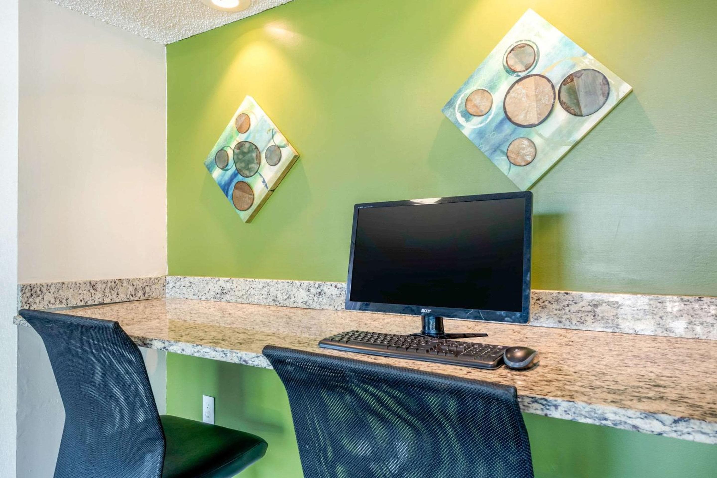 Quality Inn & Suites Leesburg Chain of Lakes