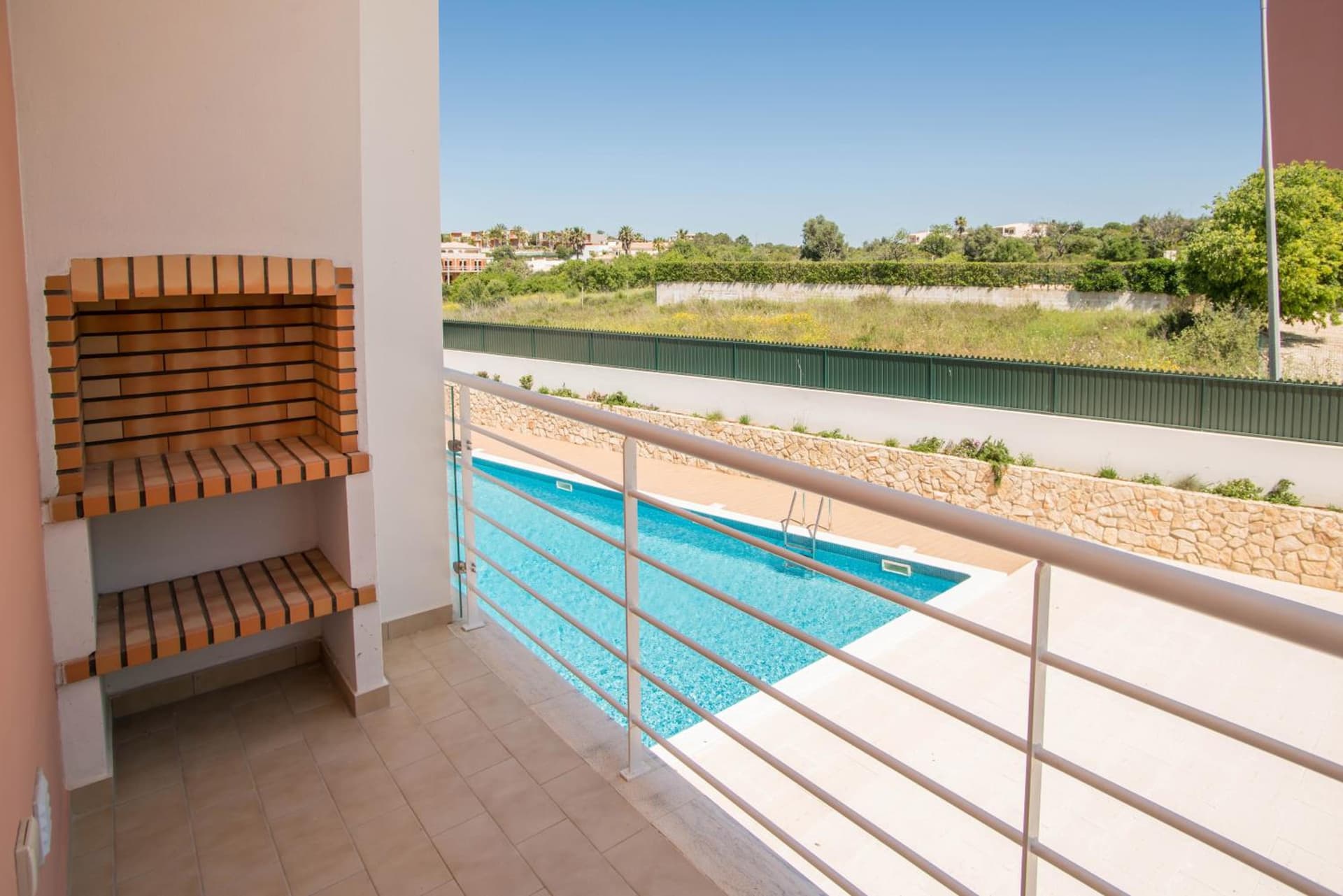 Central Modern 2 Bed Apartment Armacao De Pera