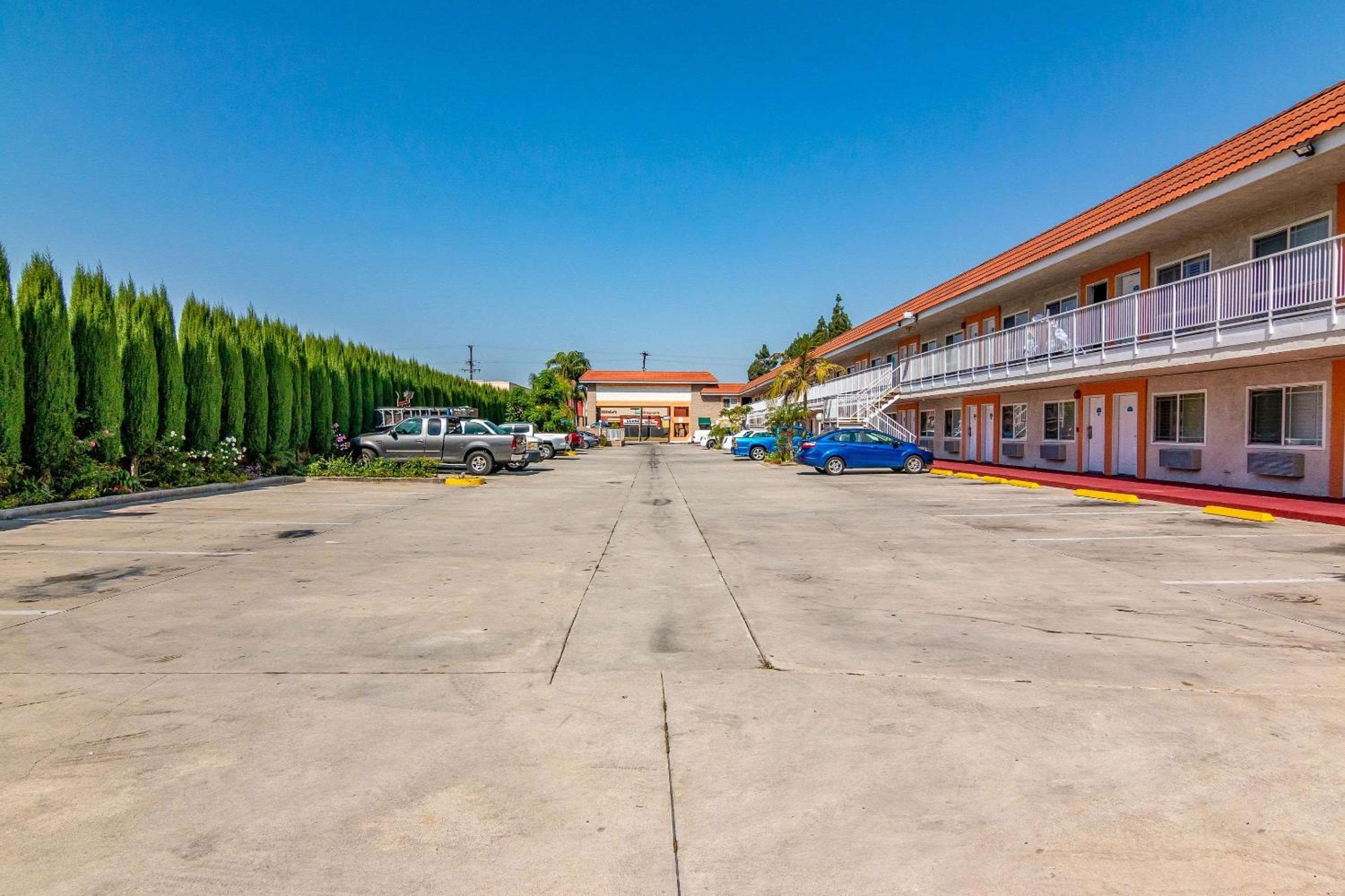 Rodeway Inn Artesia Cerritos