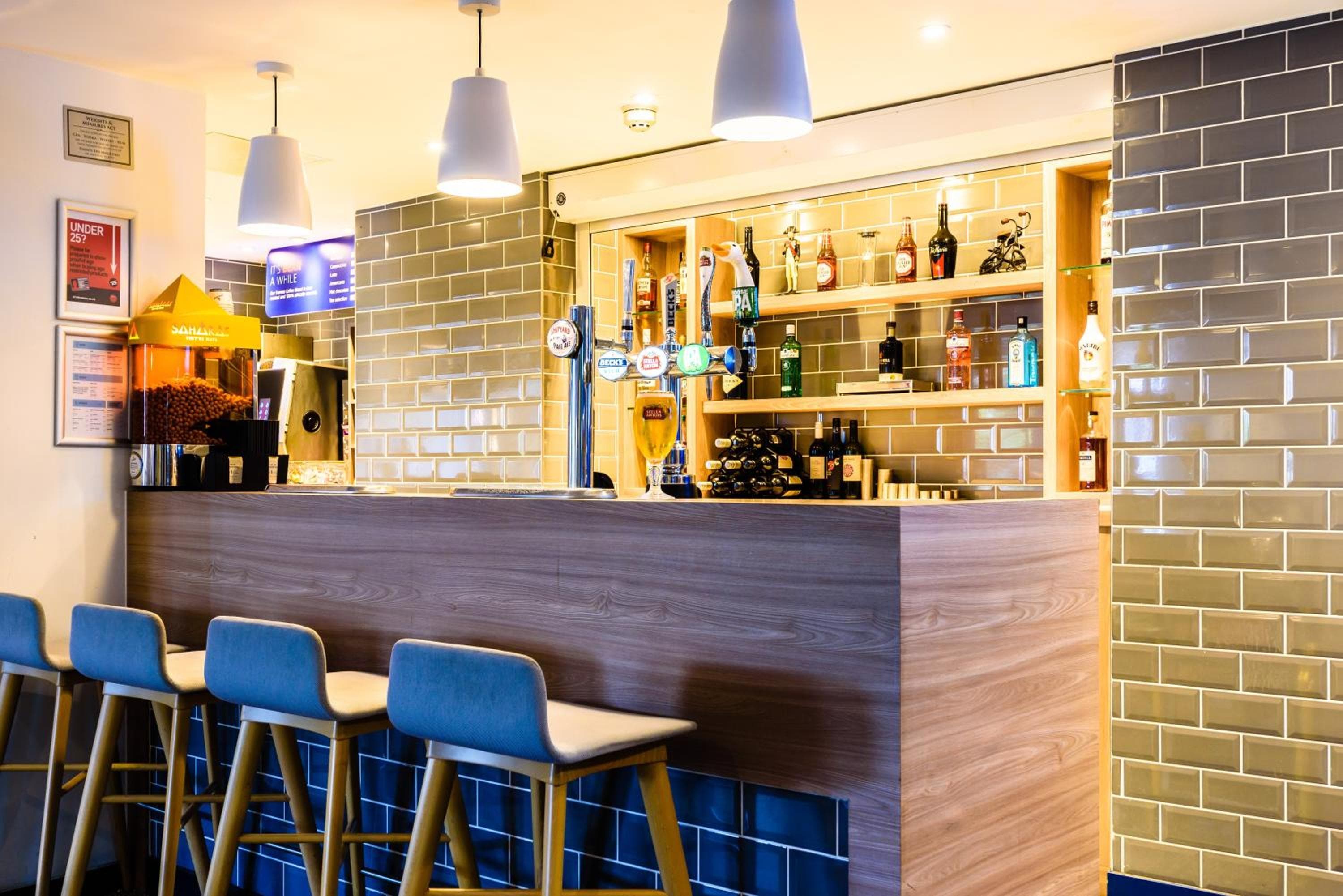 Holiday Inn Express Portsmouth Gunwharf Quays by IHG
