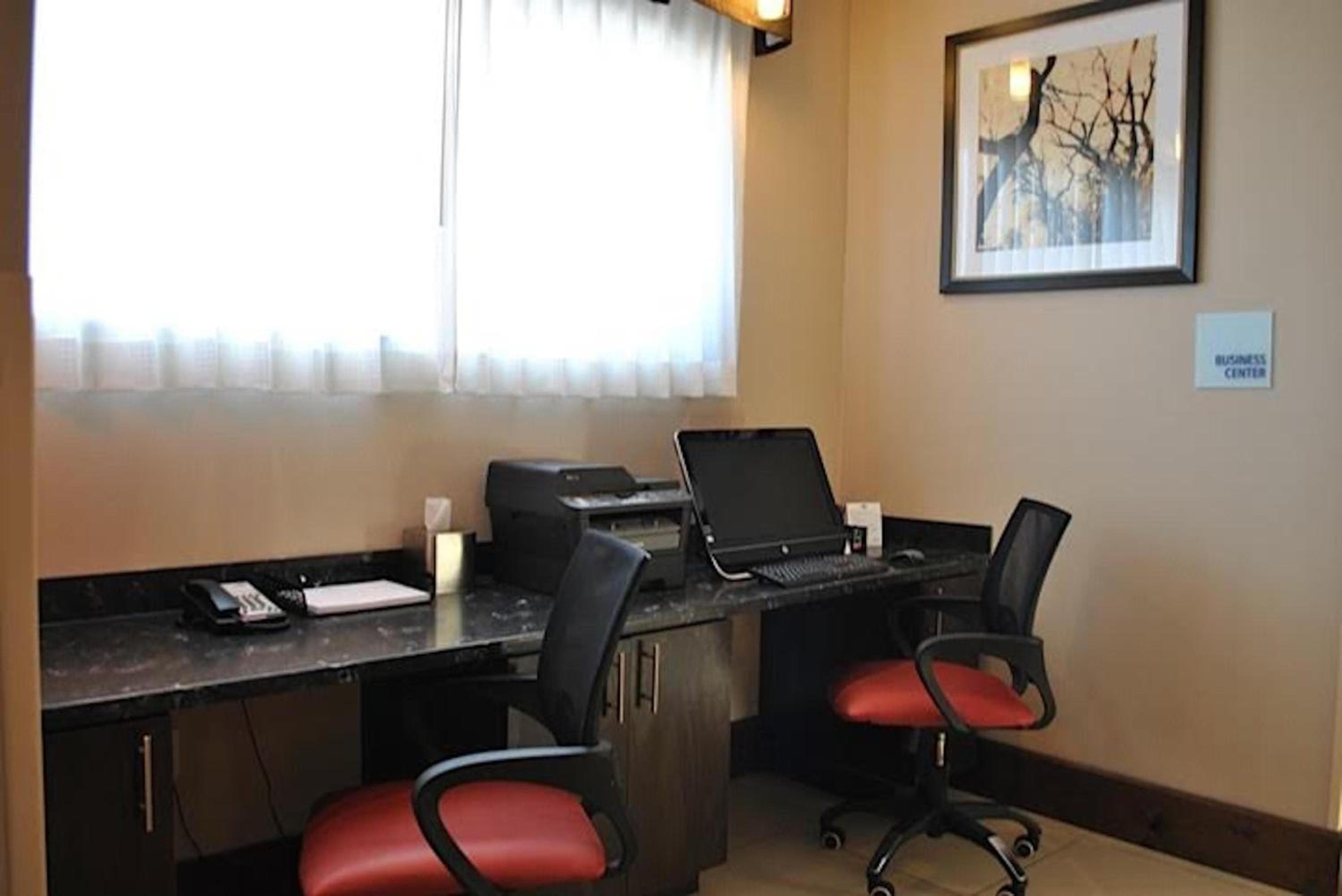 Holiday Inn Express Pittsburgh - Munhall by IHG