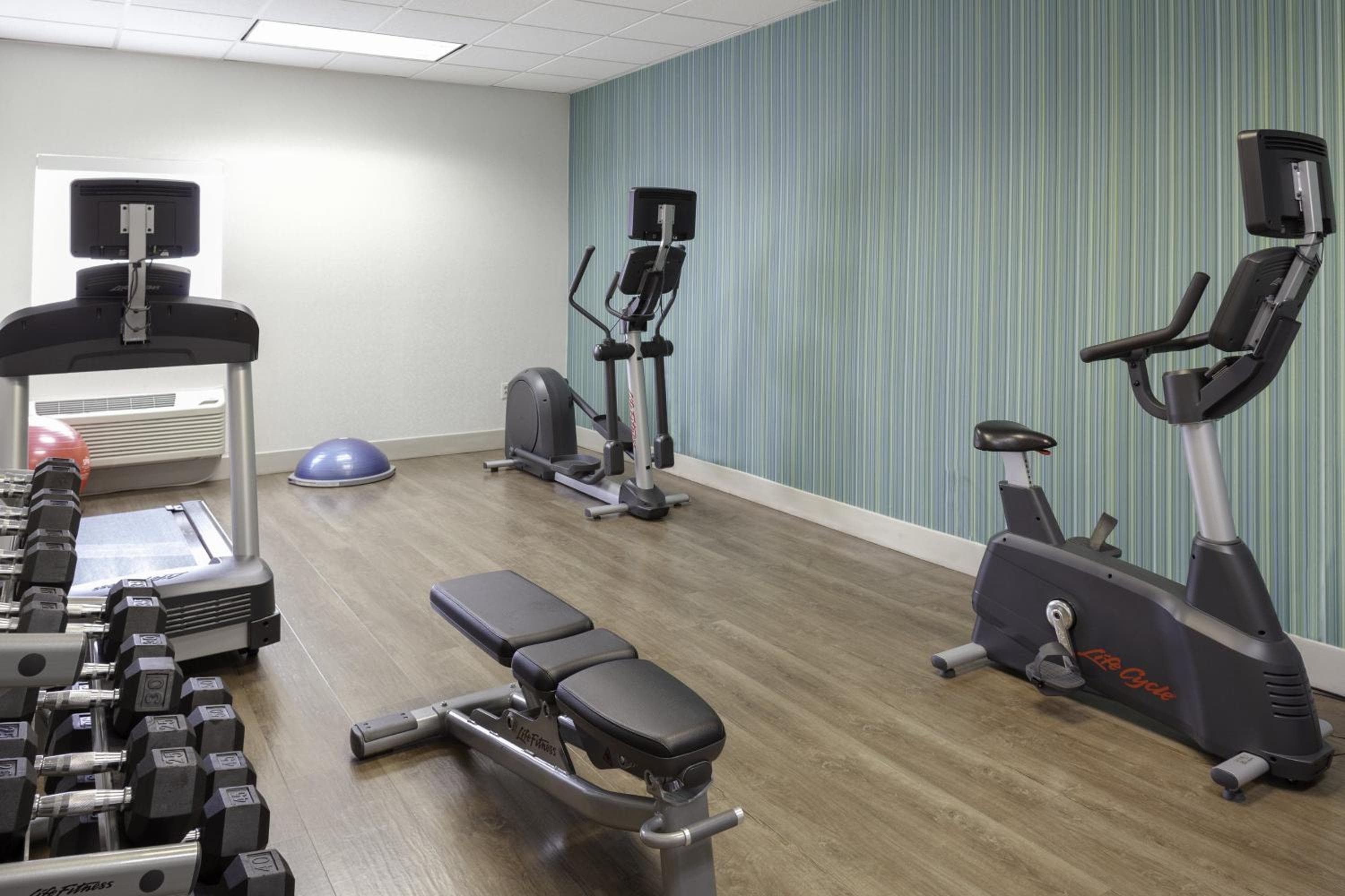 Holiday Inn Express Myrtle Beach-Broadway at the Beach by IHG