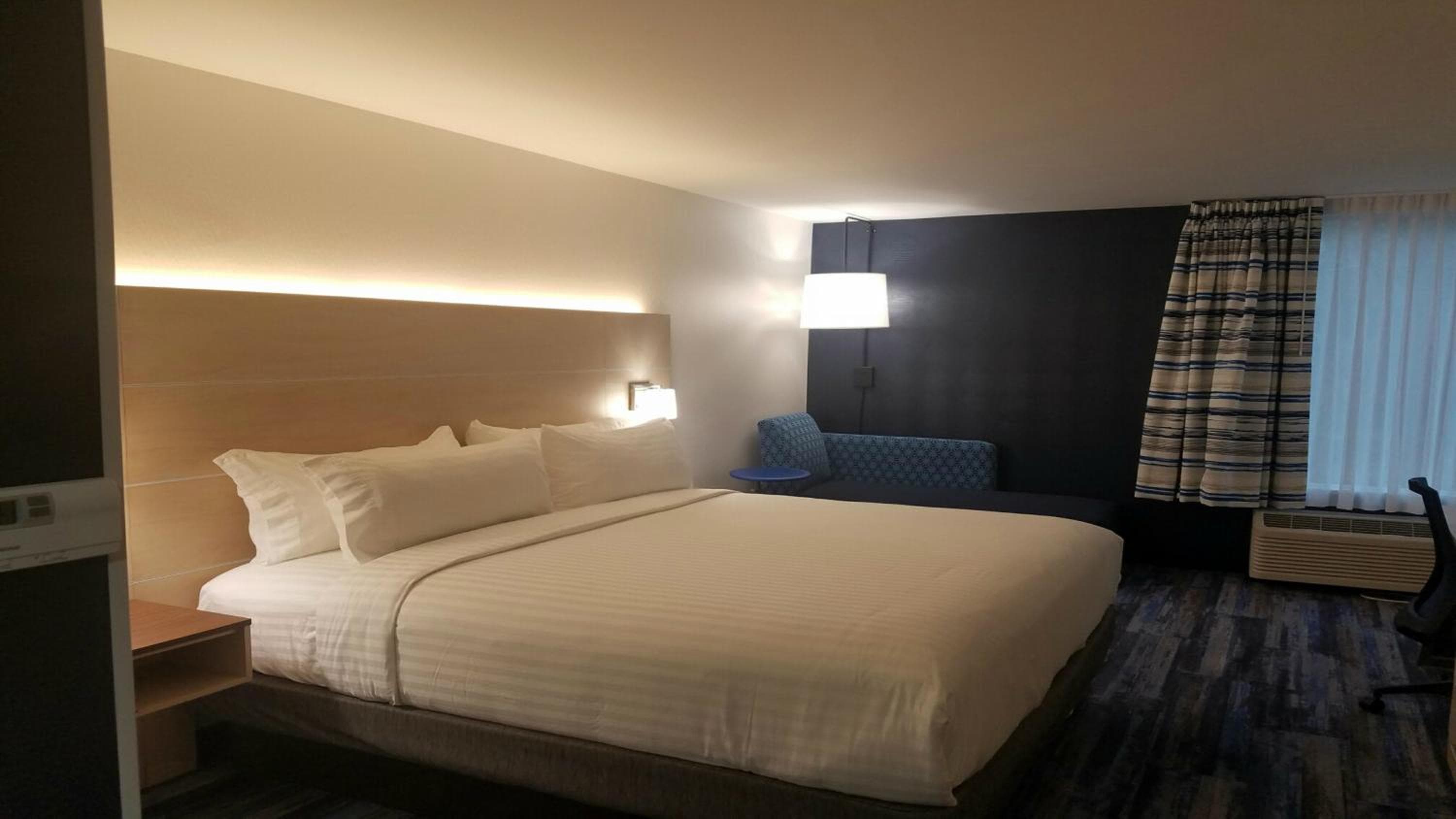 Holiday Inn Express - Williamsburg Busch Gardens Area by IHG