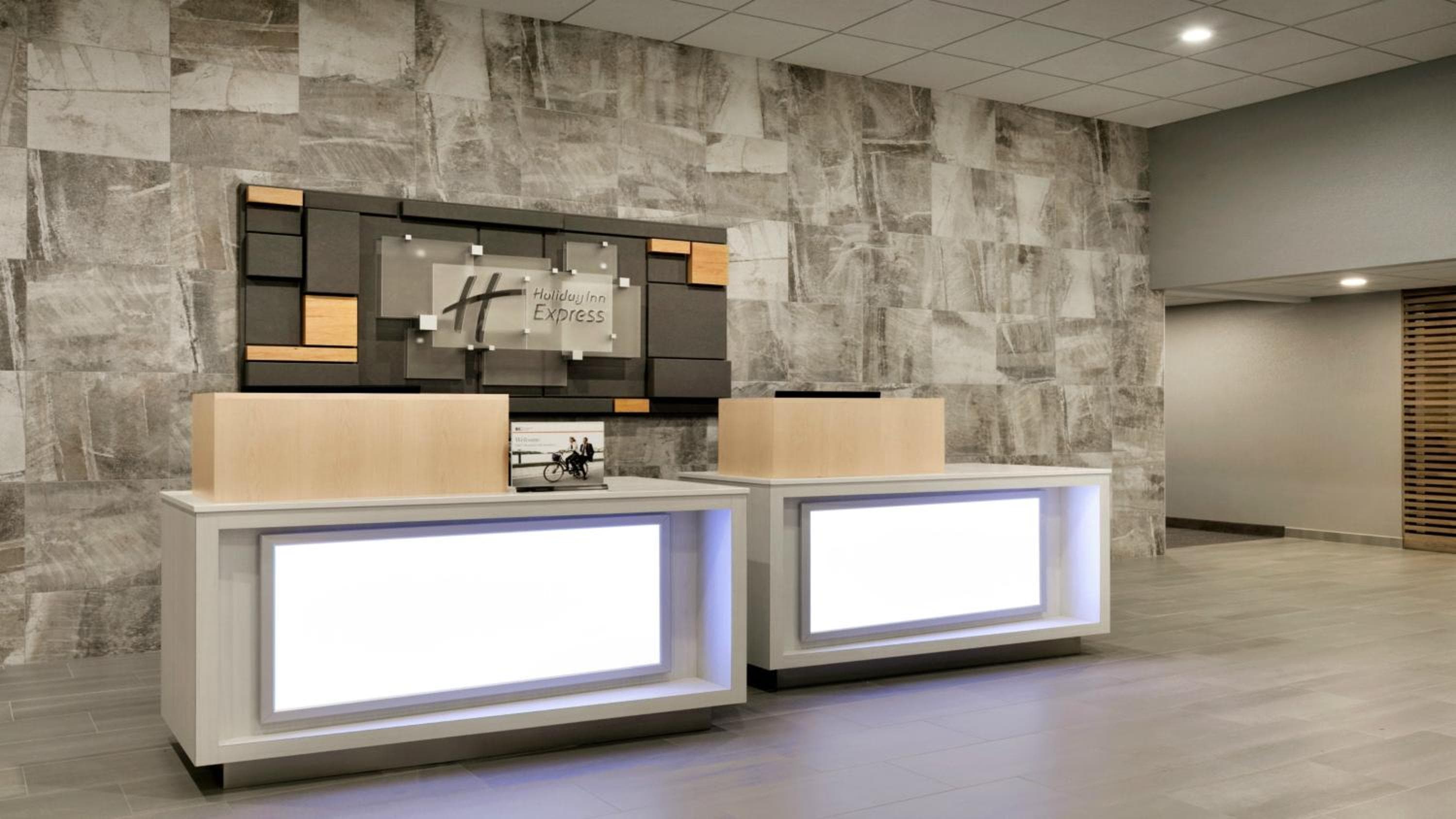 Holiday Inn Express - Williamsburg Busch Gardens Area by IHG