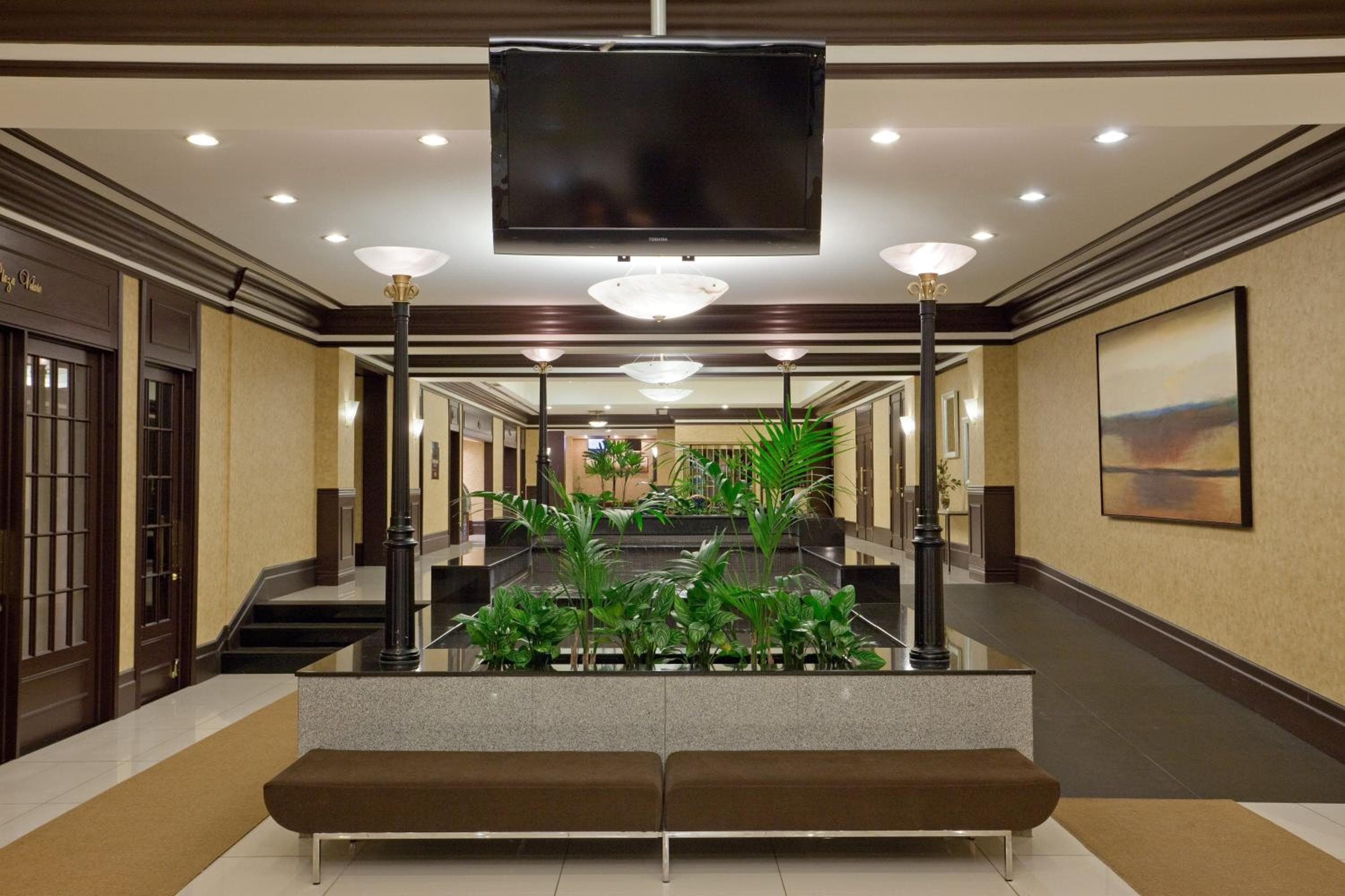 Armon Plaza Montreal Airpt, Trademark Collection by Wyndham