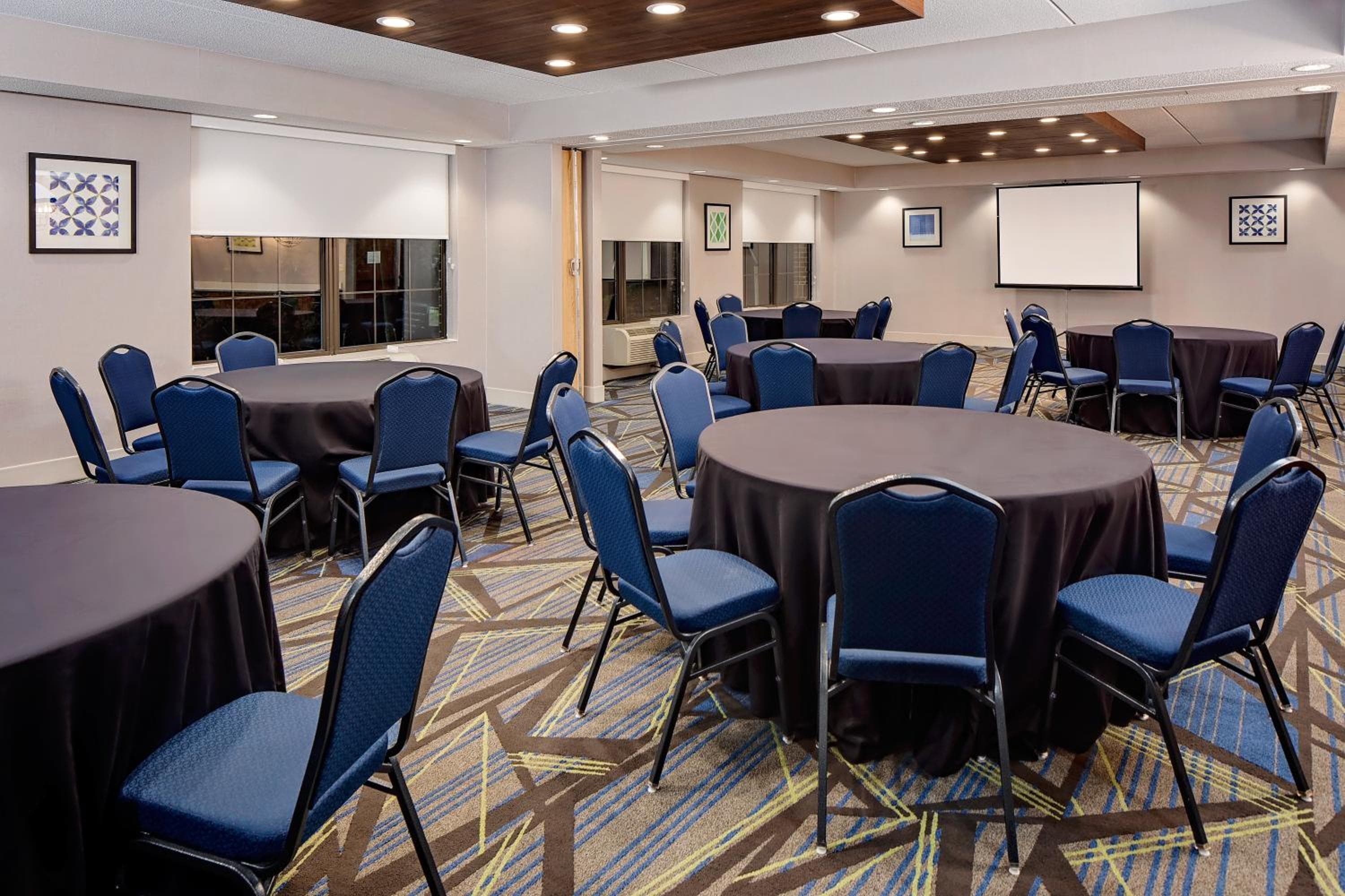 Holiday Inn Express Harrisburg East by IHG