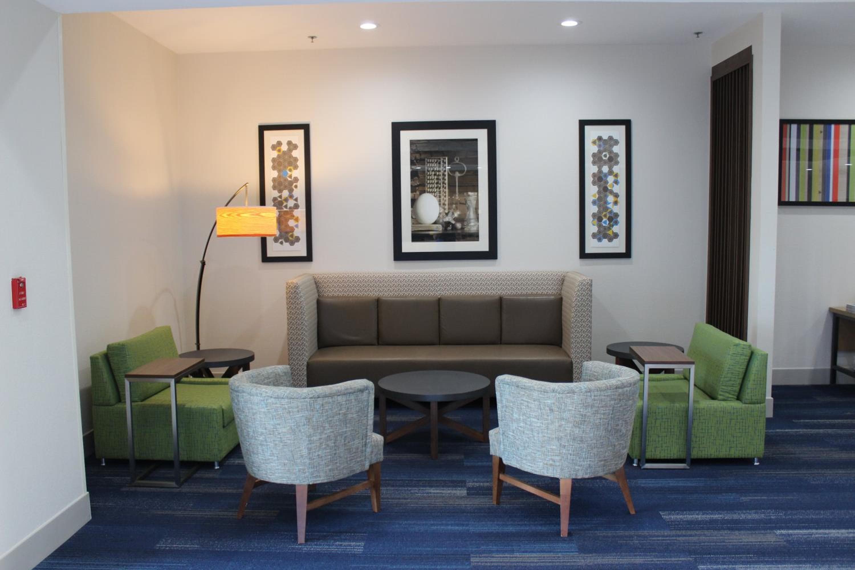 Holiday Inn Express Hotel & Suites Mansfield by IHG