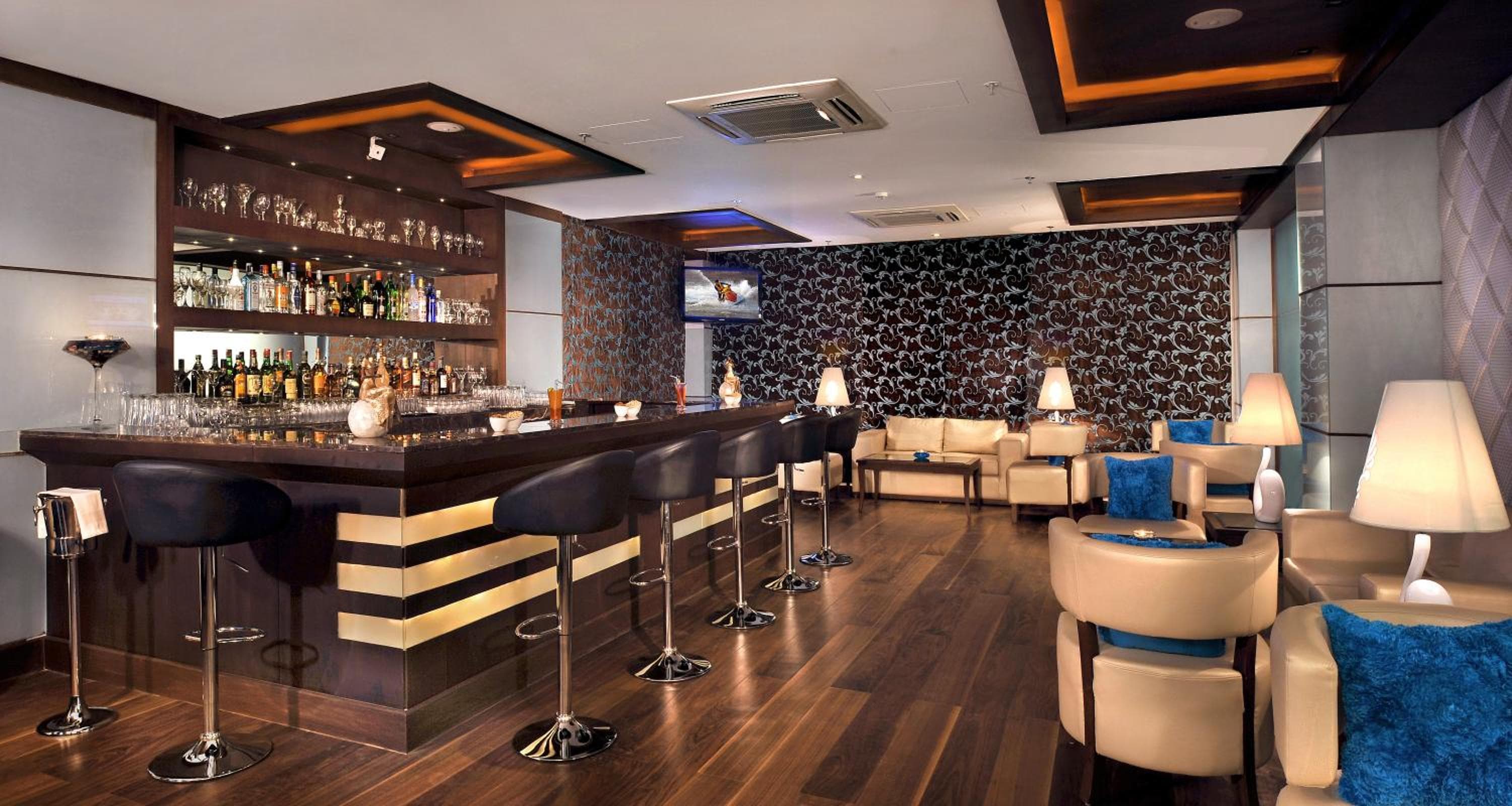 Country Inn & Suites by Radisson, Gurugram Sector 12
