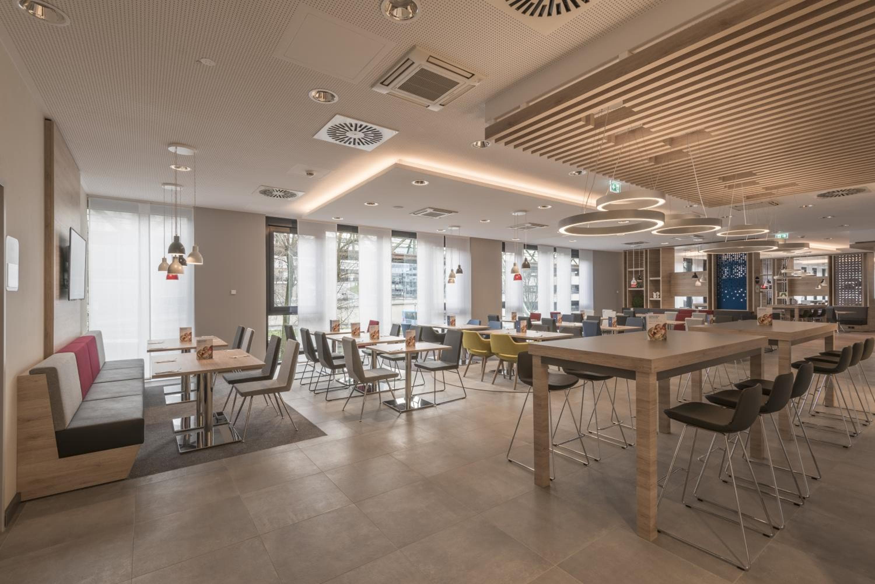 Holiday Inn Express - Wuppertal - Hauptbahnhof by IHG