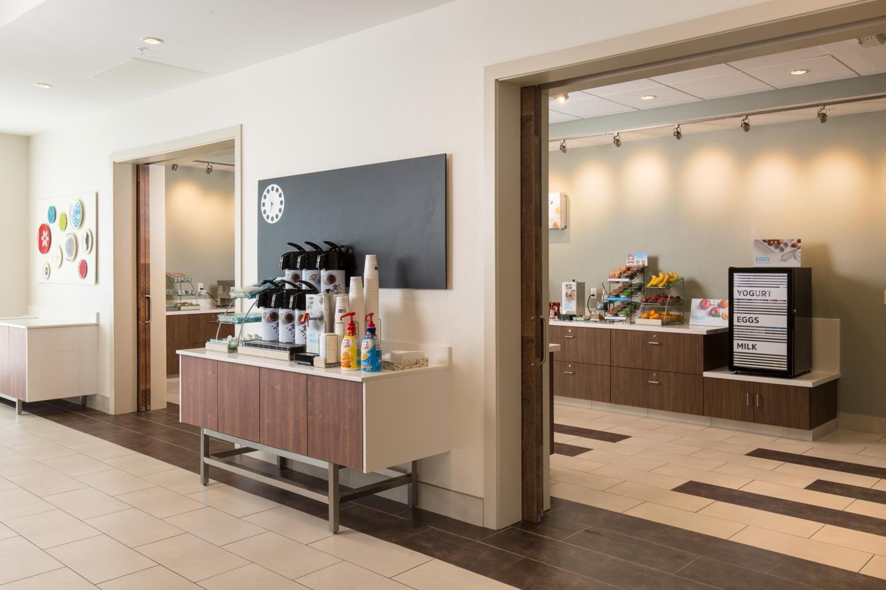 Holiday Inn Express Visalia-Sequoia Gateway Area by IHG