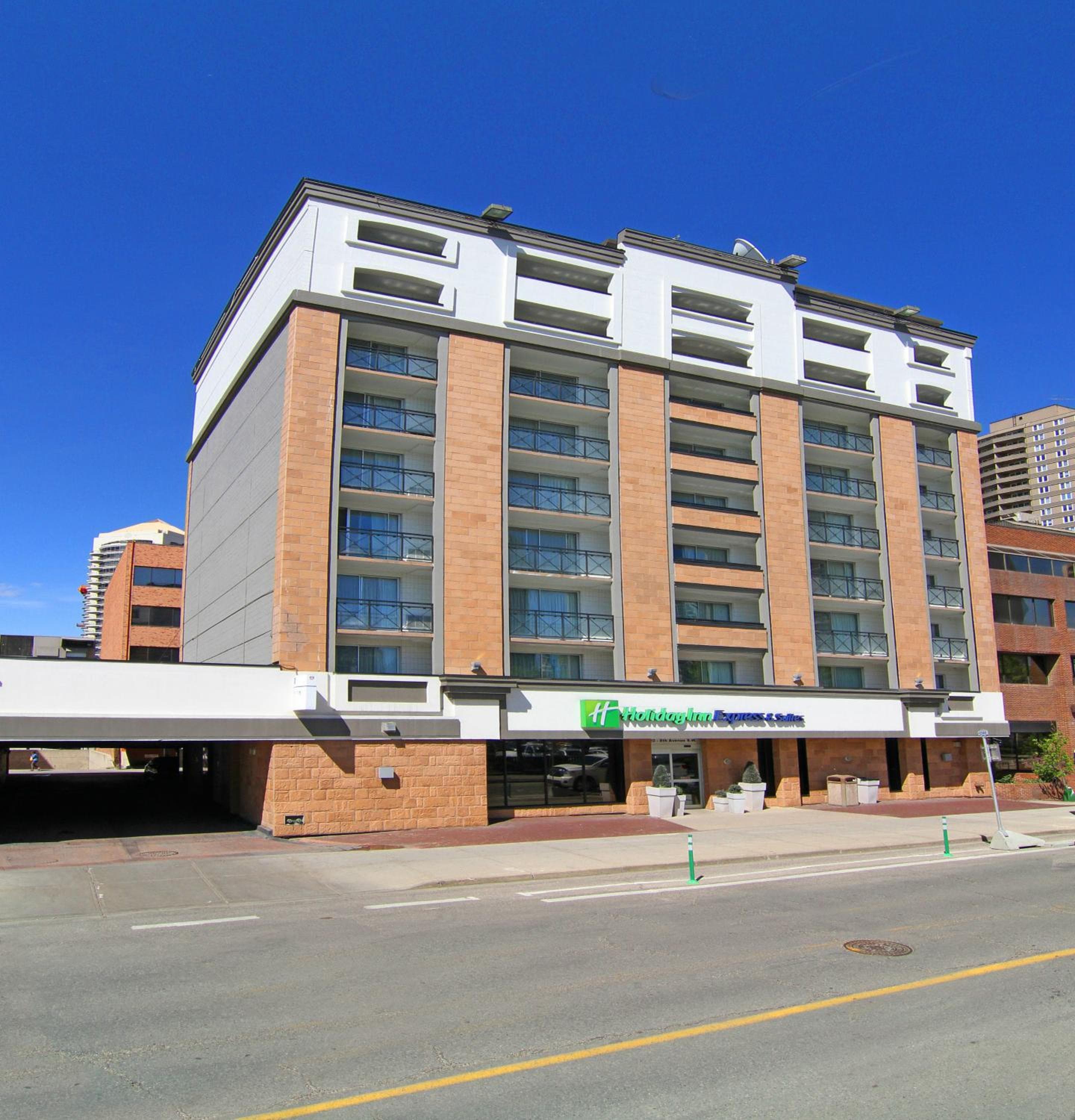 Holiday Inn Express and Suites Calgary by IHG