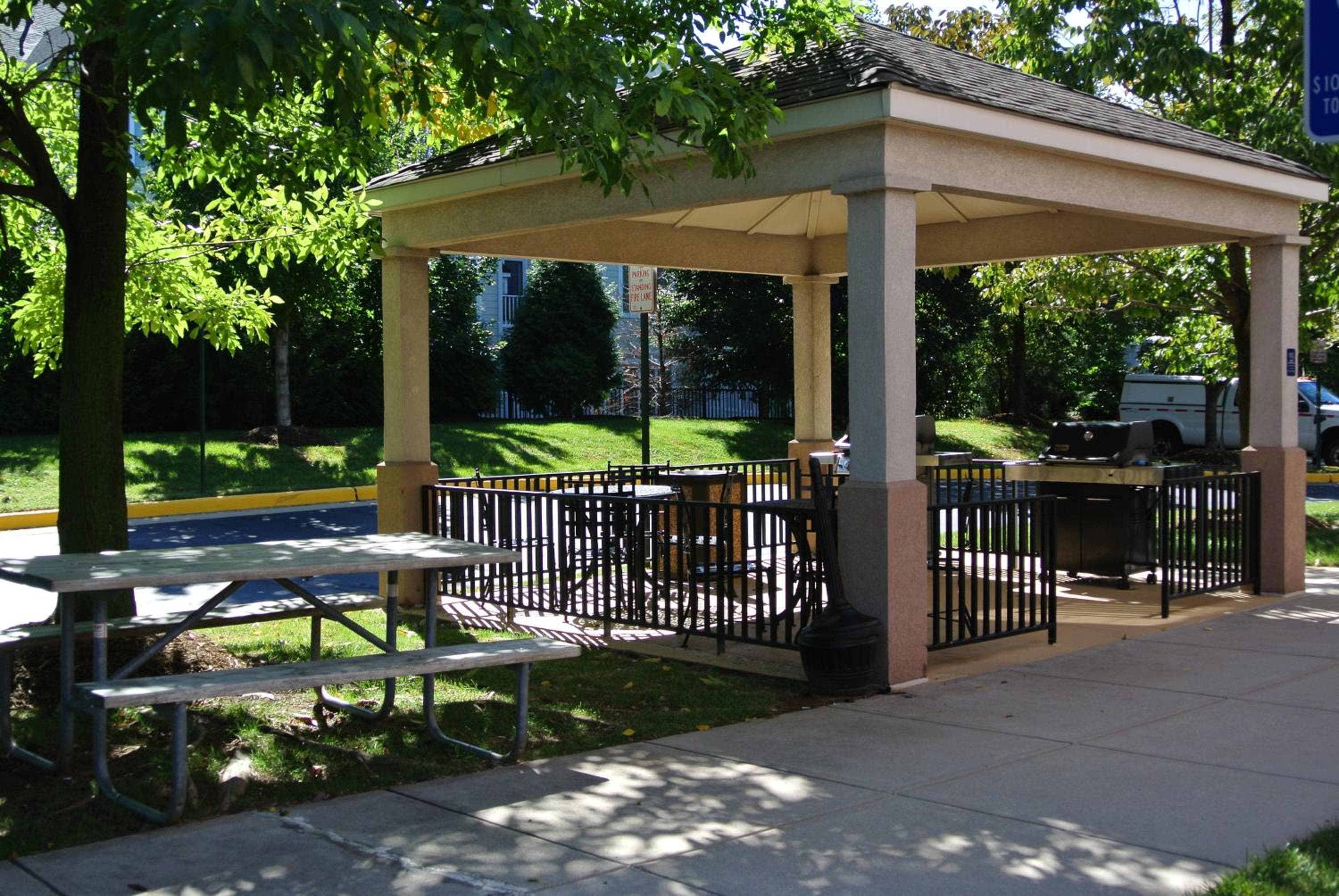 Candlewood Suites Washington-Fairfax by IHG