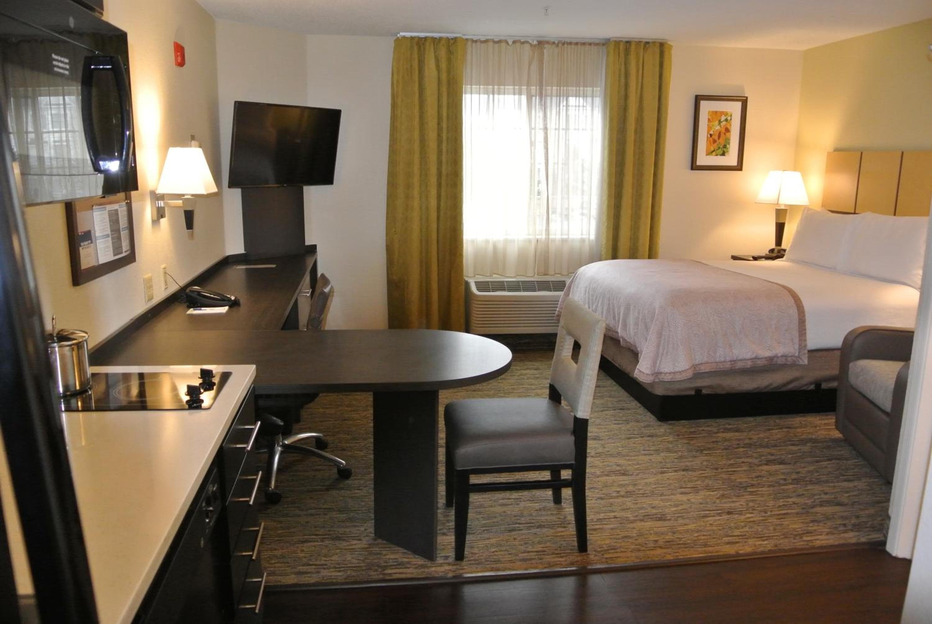 Candlewood Suites Washington-Fairfax by IHG