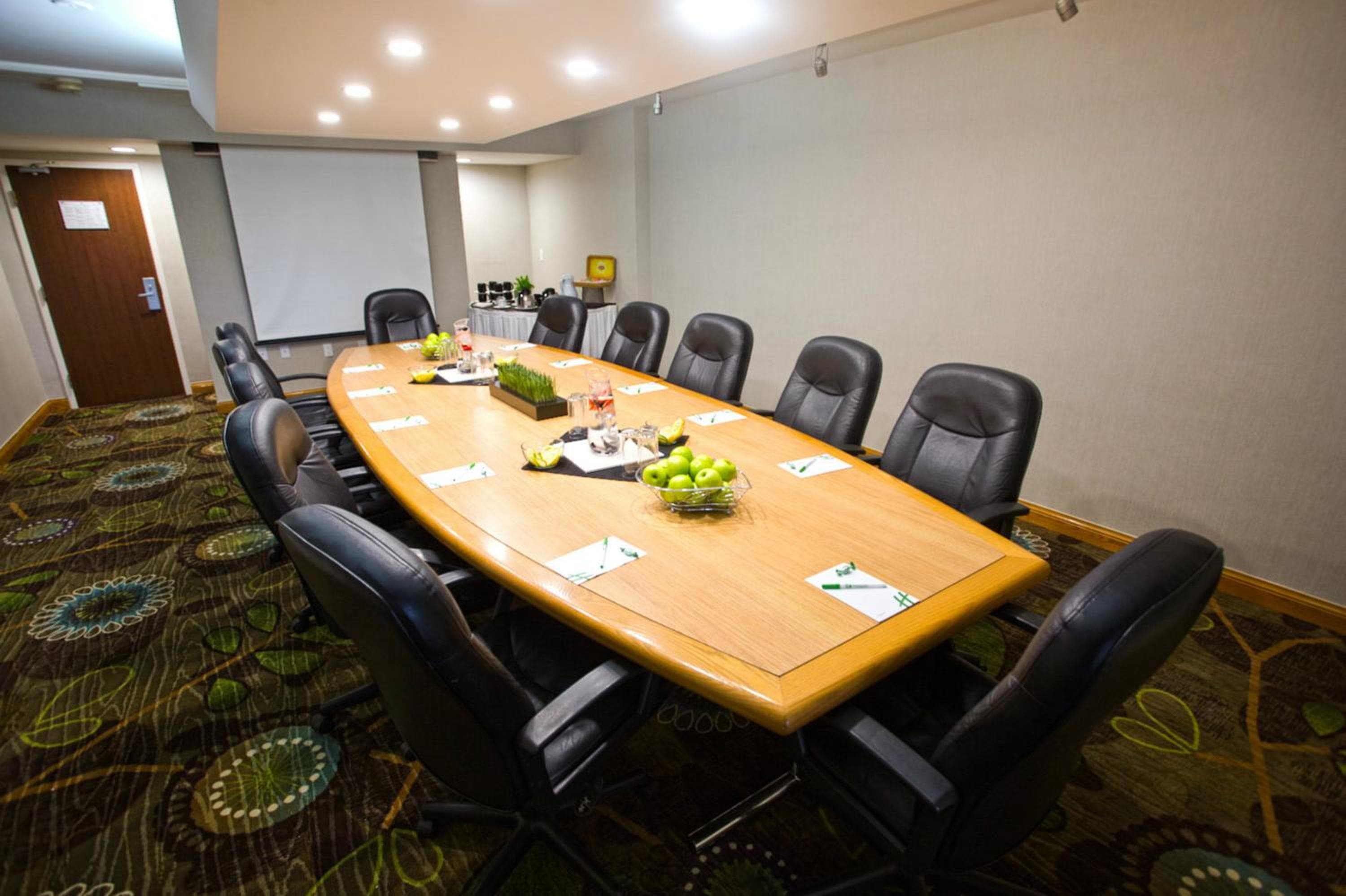 Holiday Inn Hotel Peterborough Waterfront by IHG