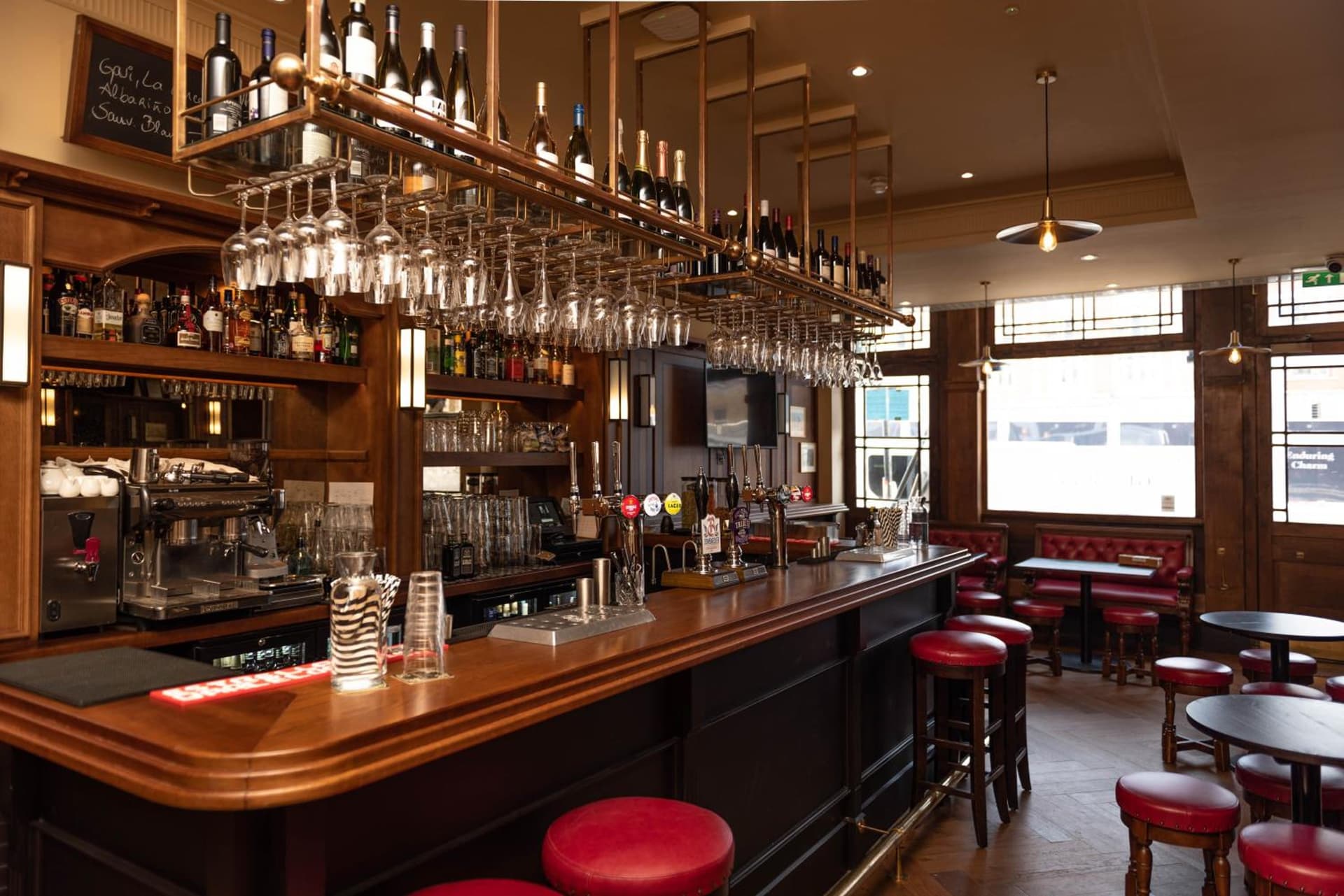 bar