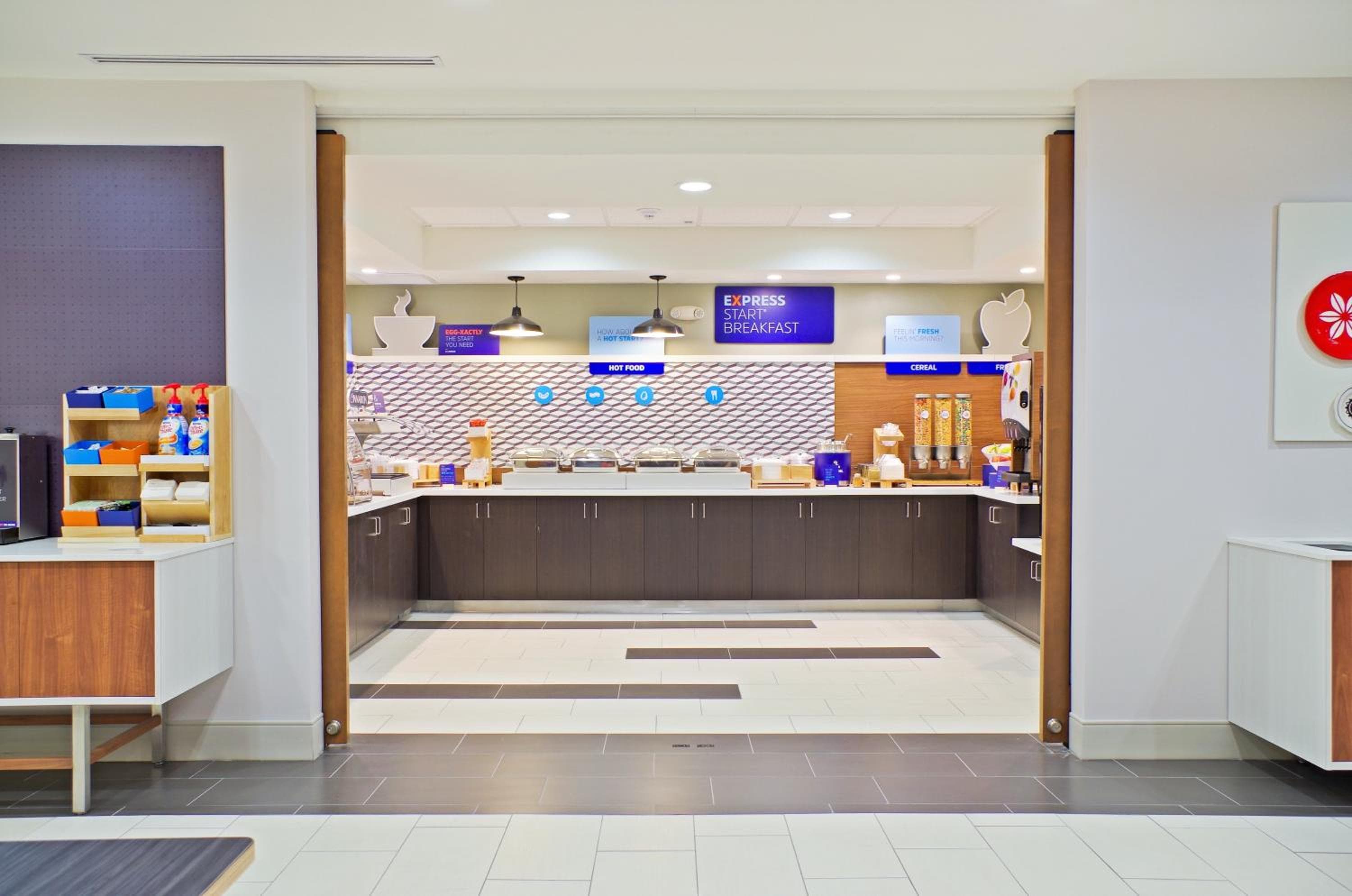 Holiday Inn Express & Suites - Phoenix North - Scottsdale by IHG
