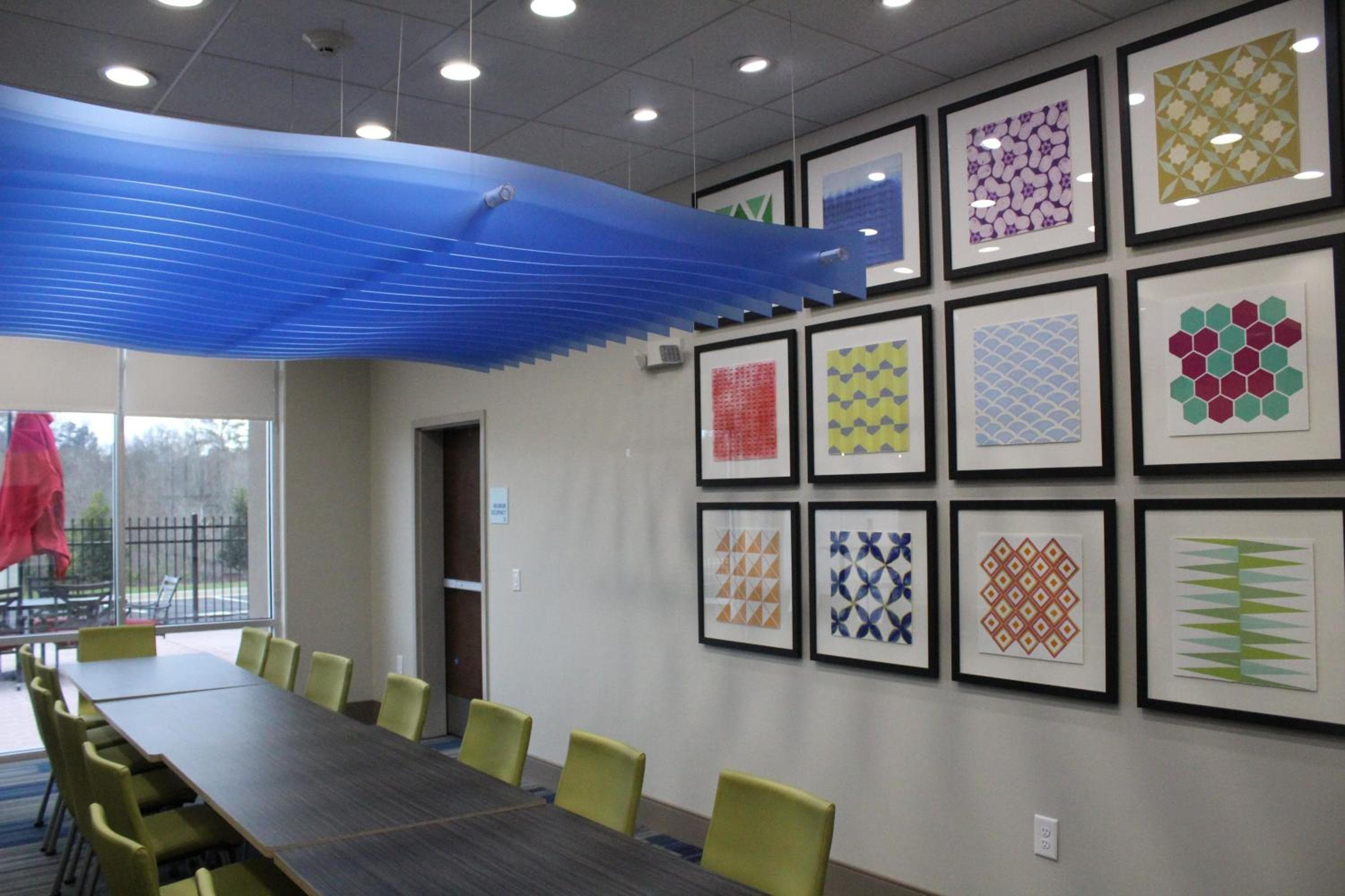 Holiday Inn Express & Suites - Milledgeville by IHG