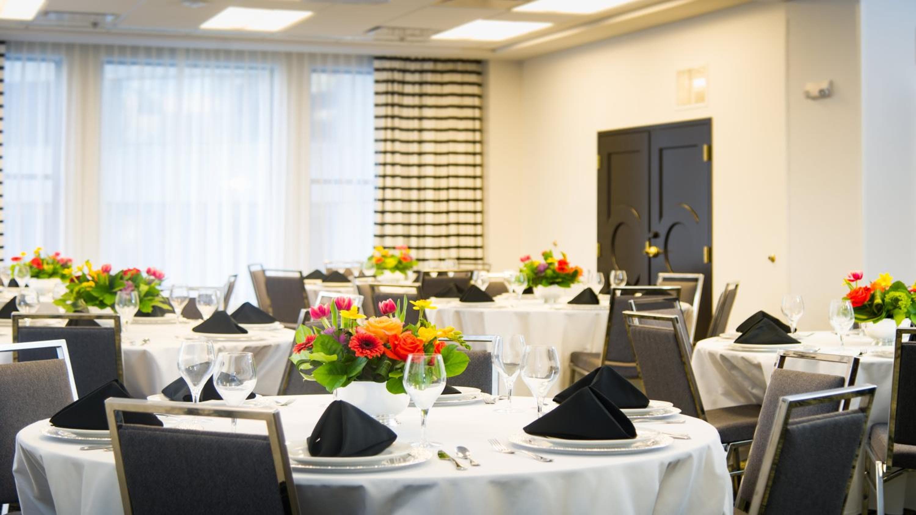Hotel Indigo - Kansas City Downtown by IHG