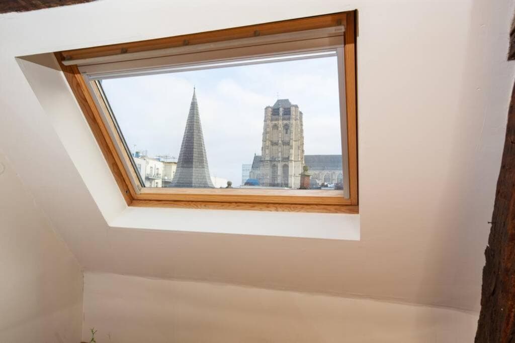 HOFMARKGRAAF - Unique apartment in historic Antwerp mansion