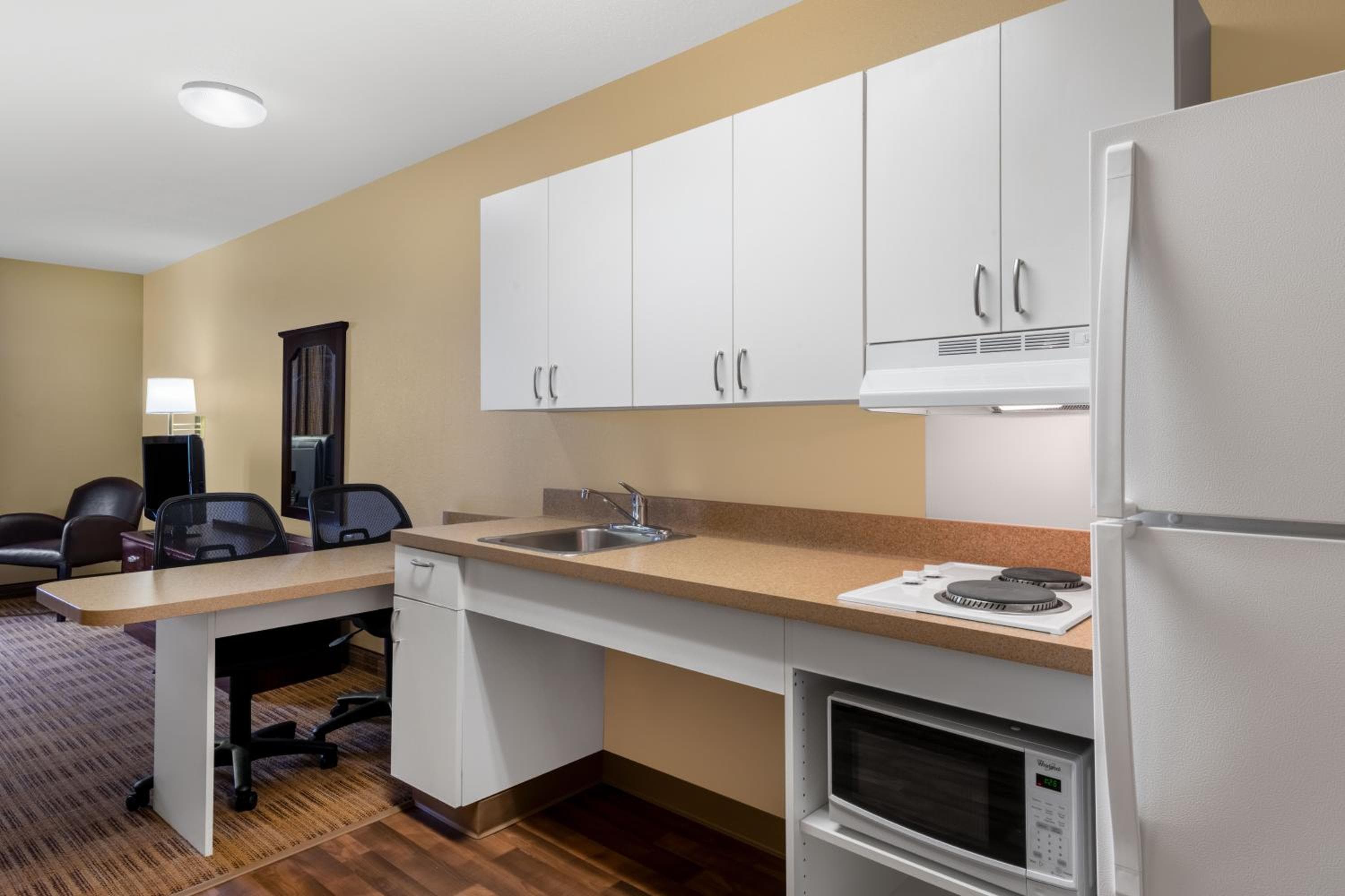 Extended Stay America Suites - Cleveland - Beachwood - Orange Place - South