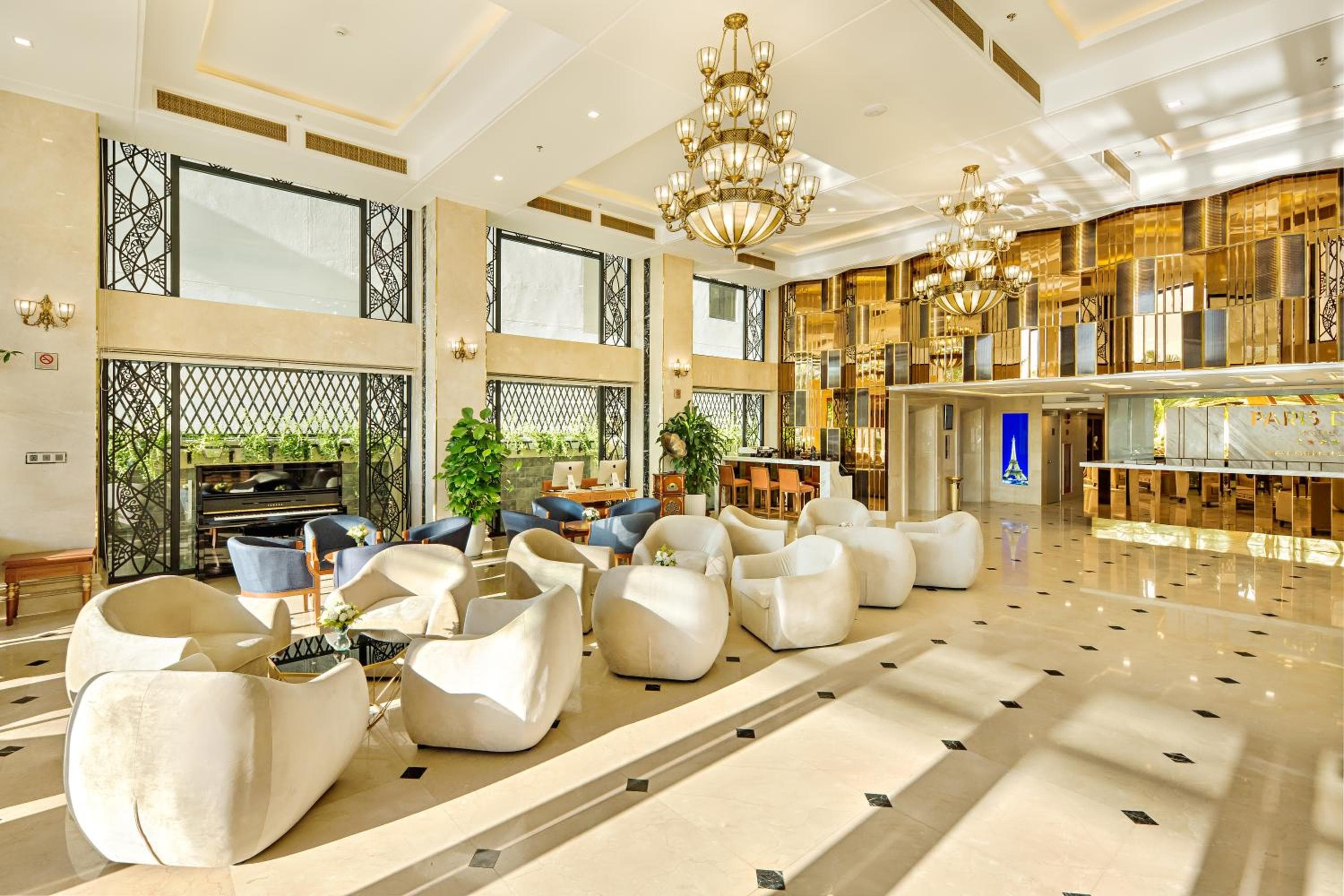 Paris Deli Danang Beach Hotel